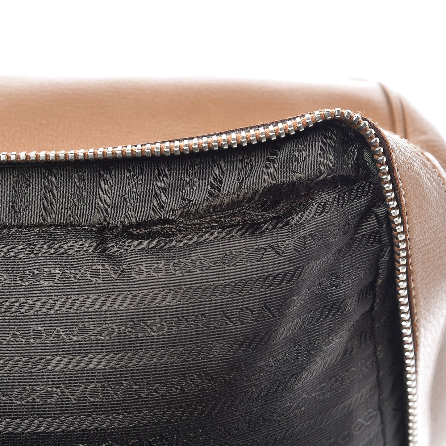 Goatskin Cerniera Doctor Bag Beige