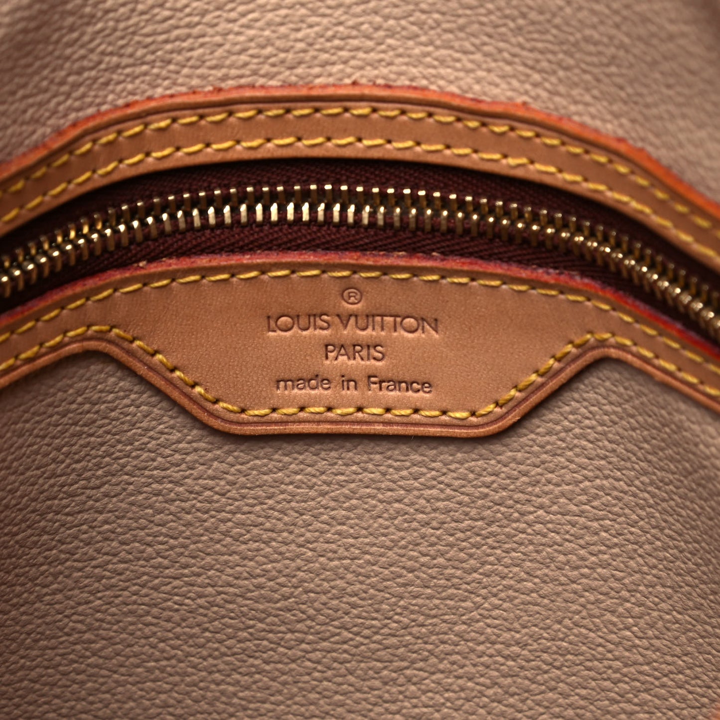 Monogram Petit Bucket 23