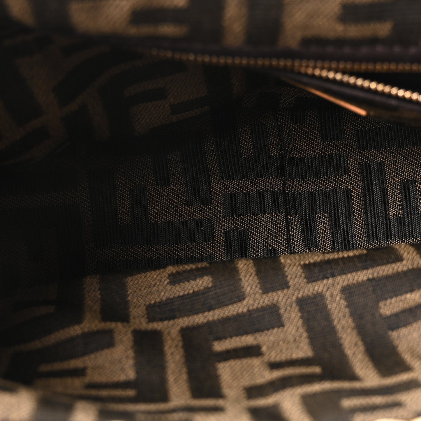 Hazelnut Stitch Raffia Baguette Beige