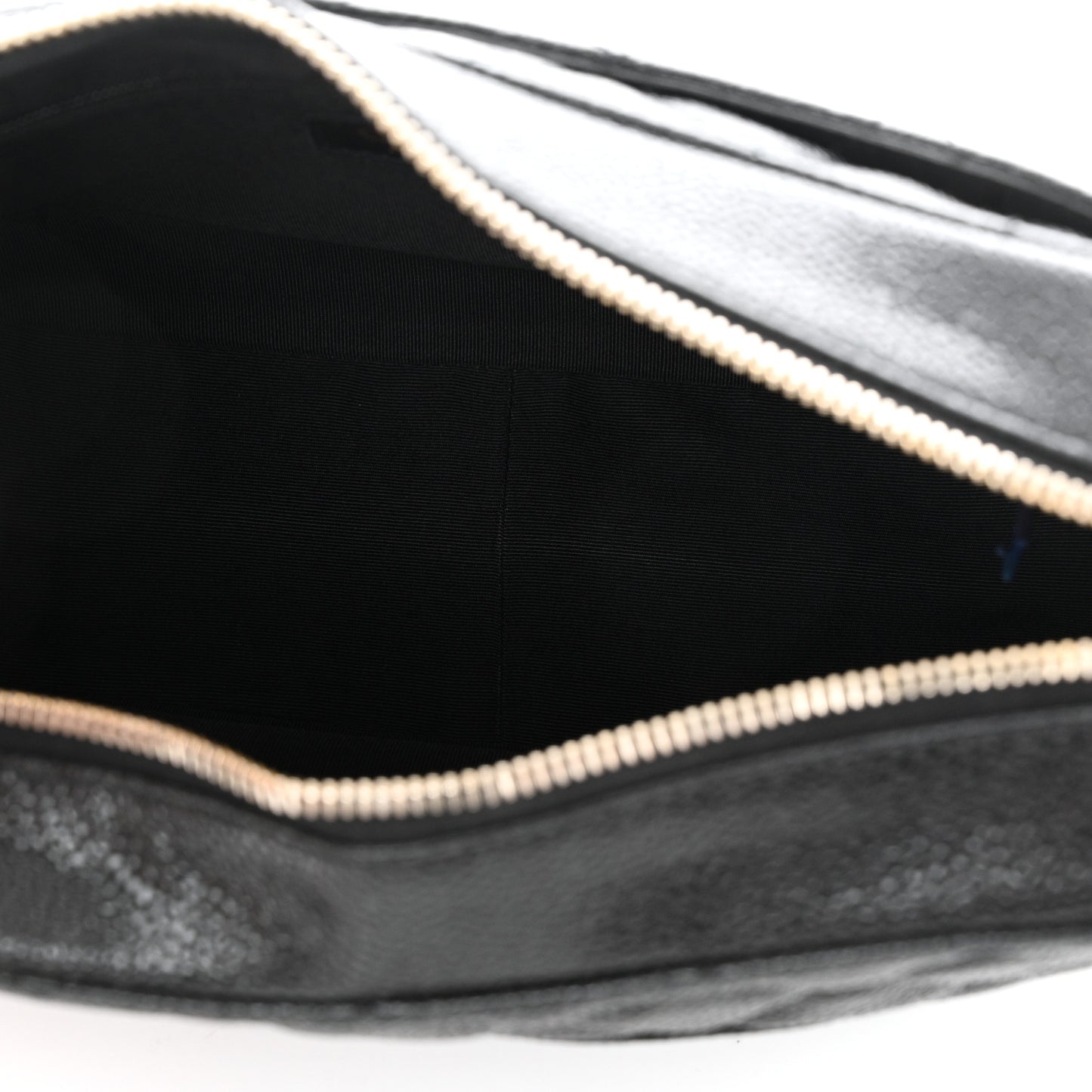Caviar Quilted Timeless CC Shoulder Bag Black