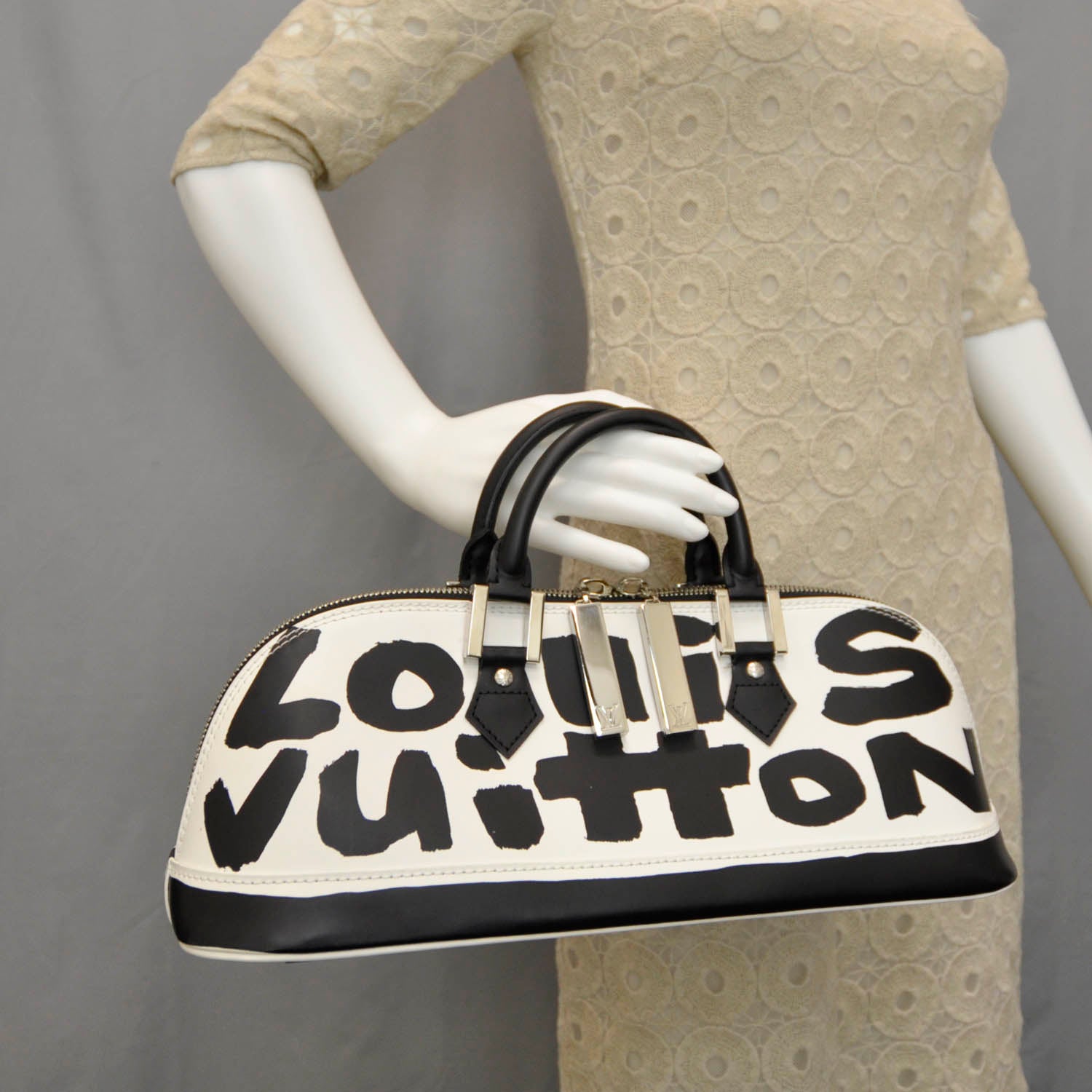 Louis Vuitton Graffiti Alma Horizontal Black 2 of 11