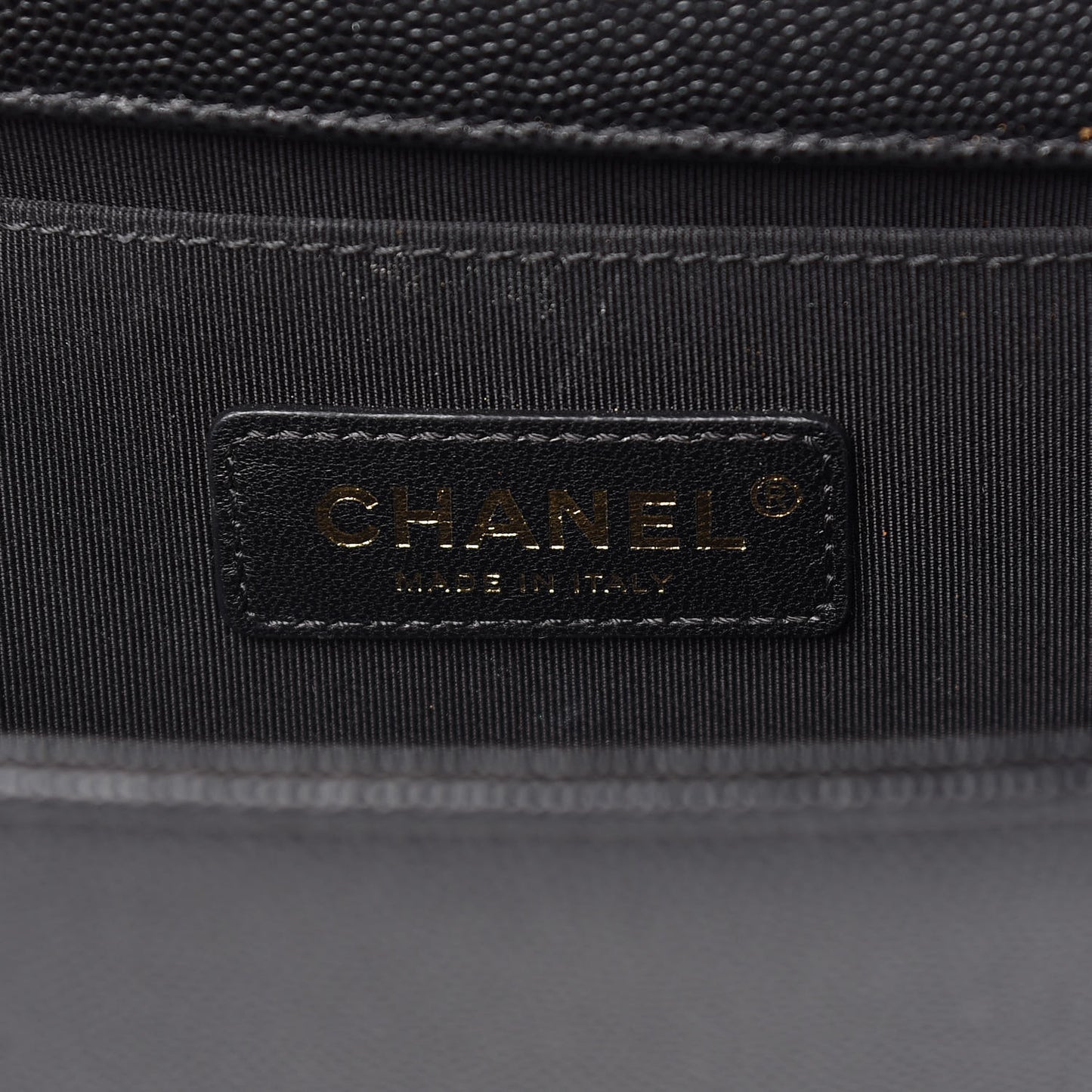 Caviar Quilted Medium Boy Flap Black