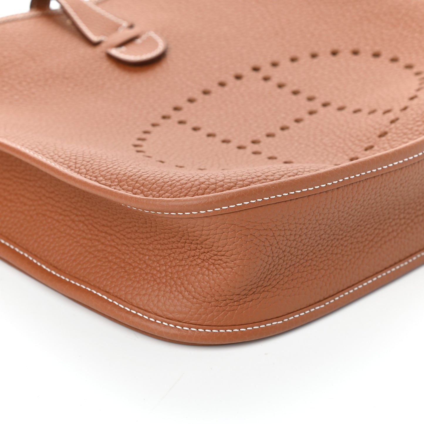 Taurillon Clemence Evelyne III PM Gold