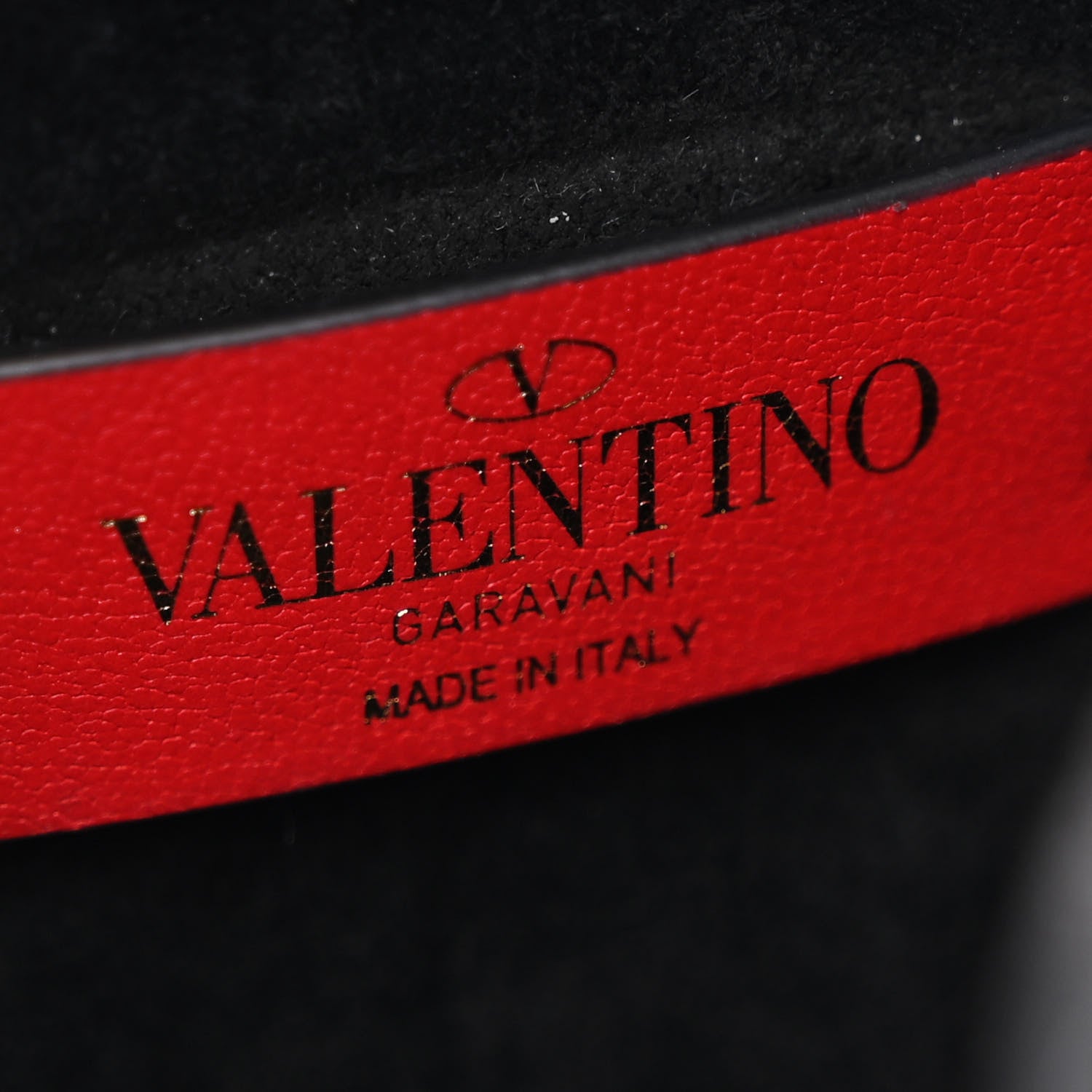 Valentino Garavani Pebbled Calfskin Small Rockstud Bucket Bag Black 6 of 9