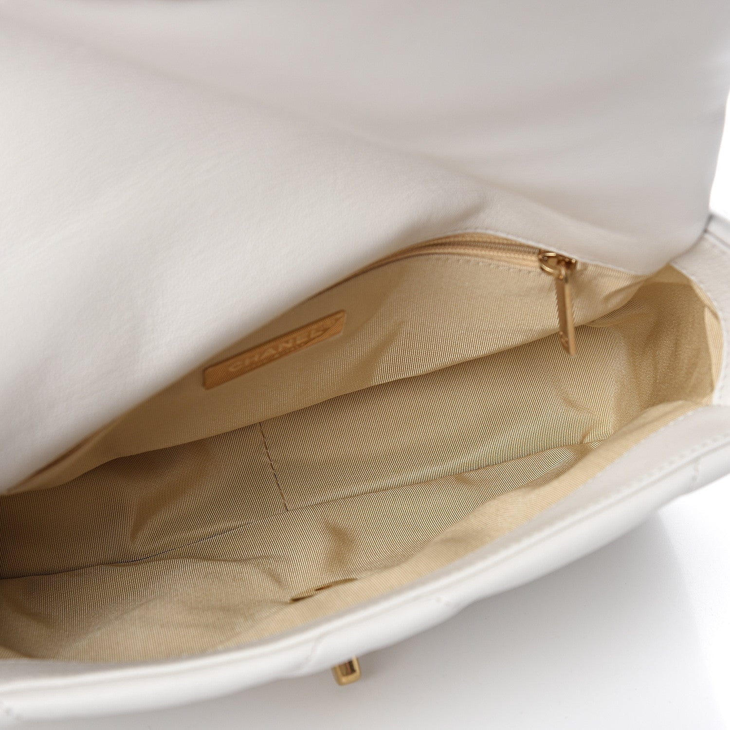 Chanel Goatskin Quilted Medium 19 Flap White 4 of 10