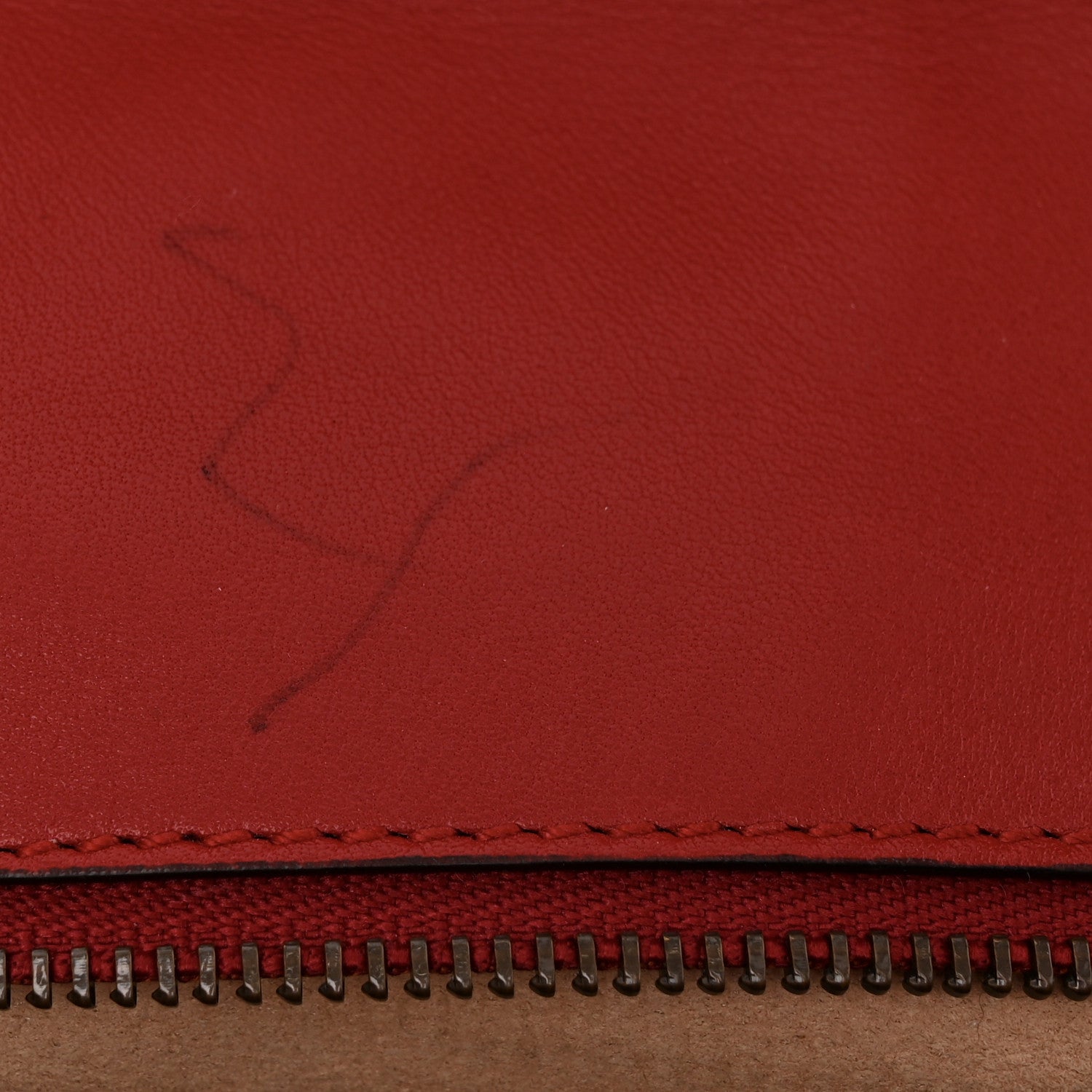 Gucci Calfskin Matelasse Small GG Marmont Shoulder Bag Hibiscus Red 16 of 17