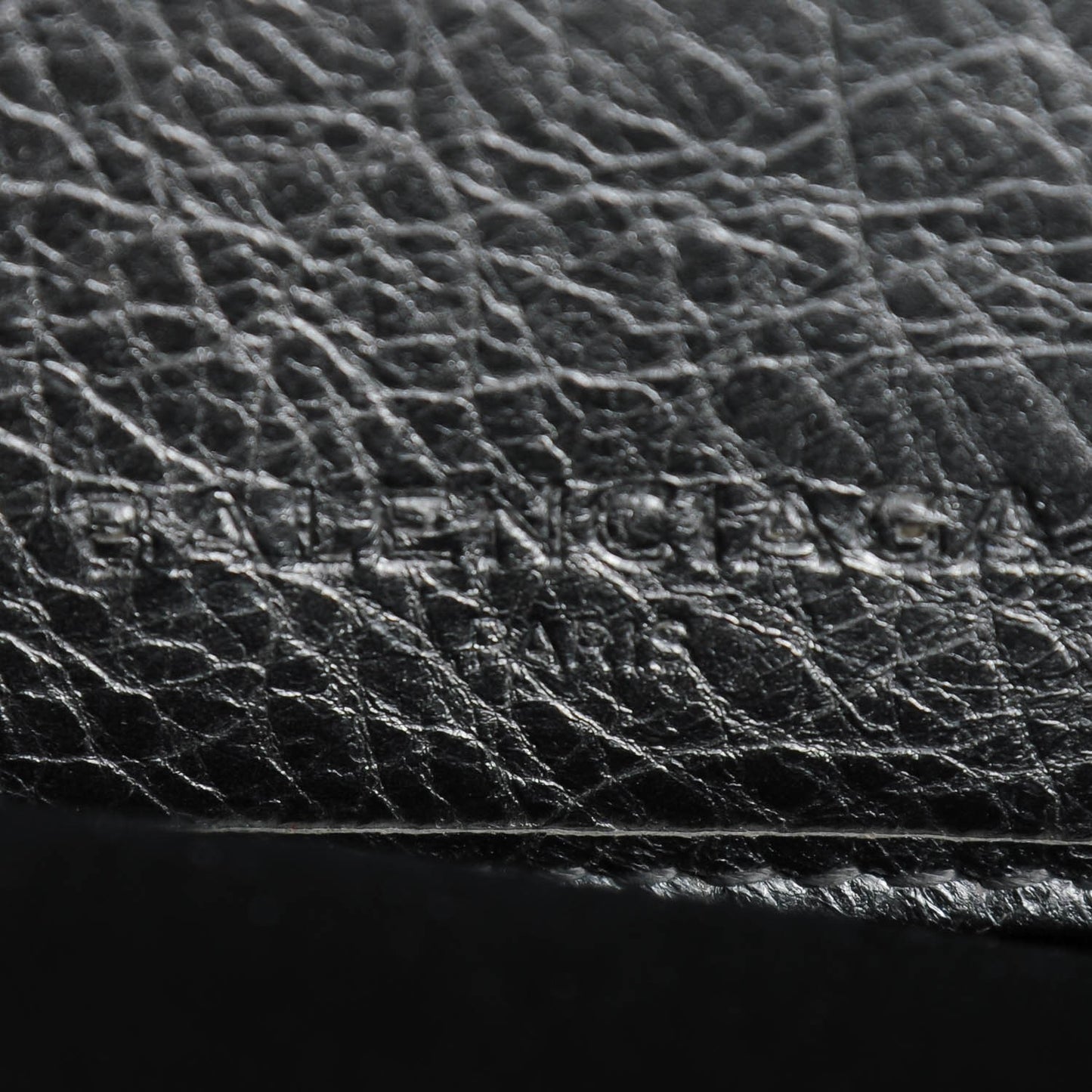 Agneau Giant 12 Silver Hardware Continental Zip Around Wallet Gris Aluminum
