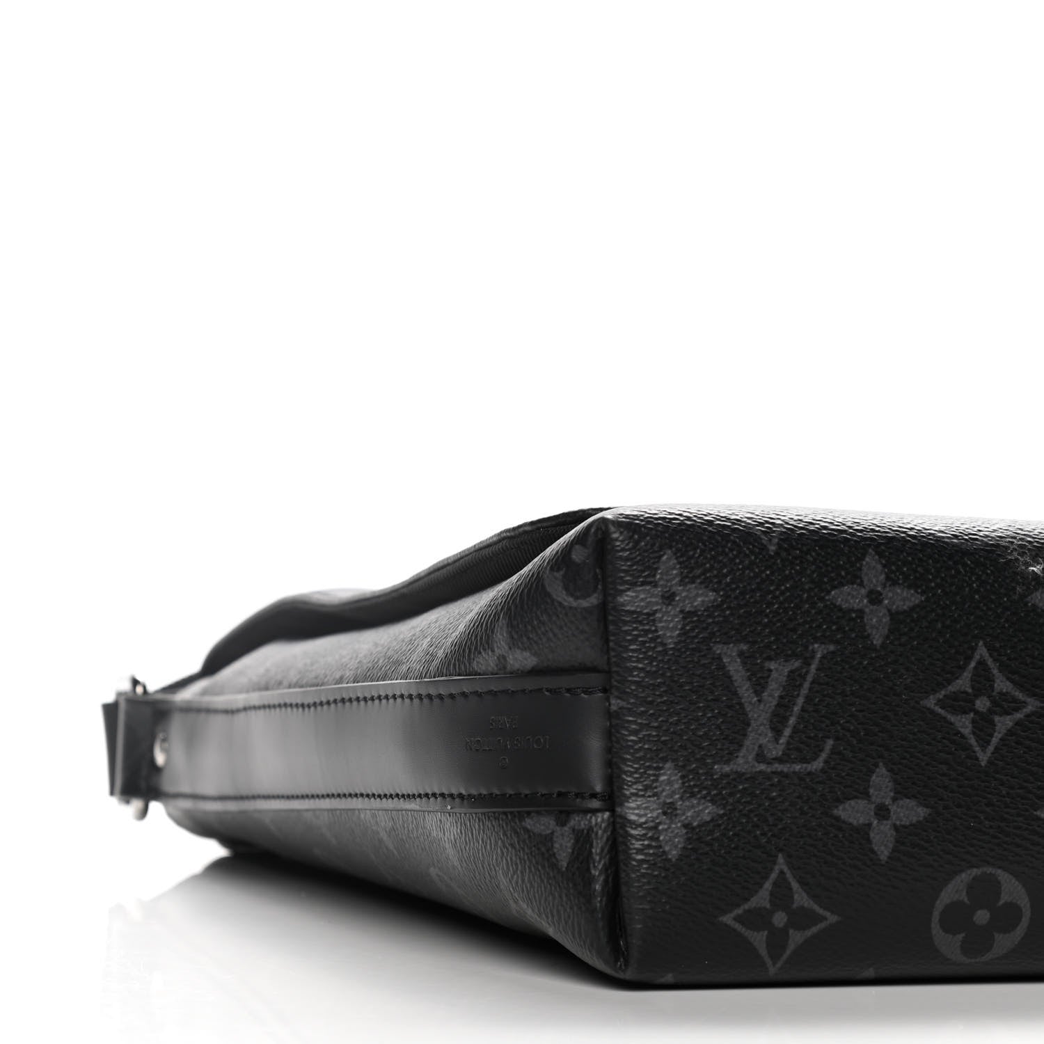 Louis Vuitton Monogram Eclipse District MM 8 of 11