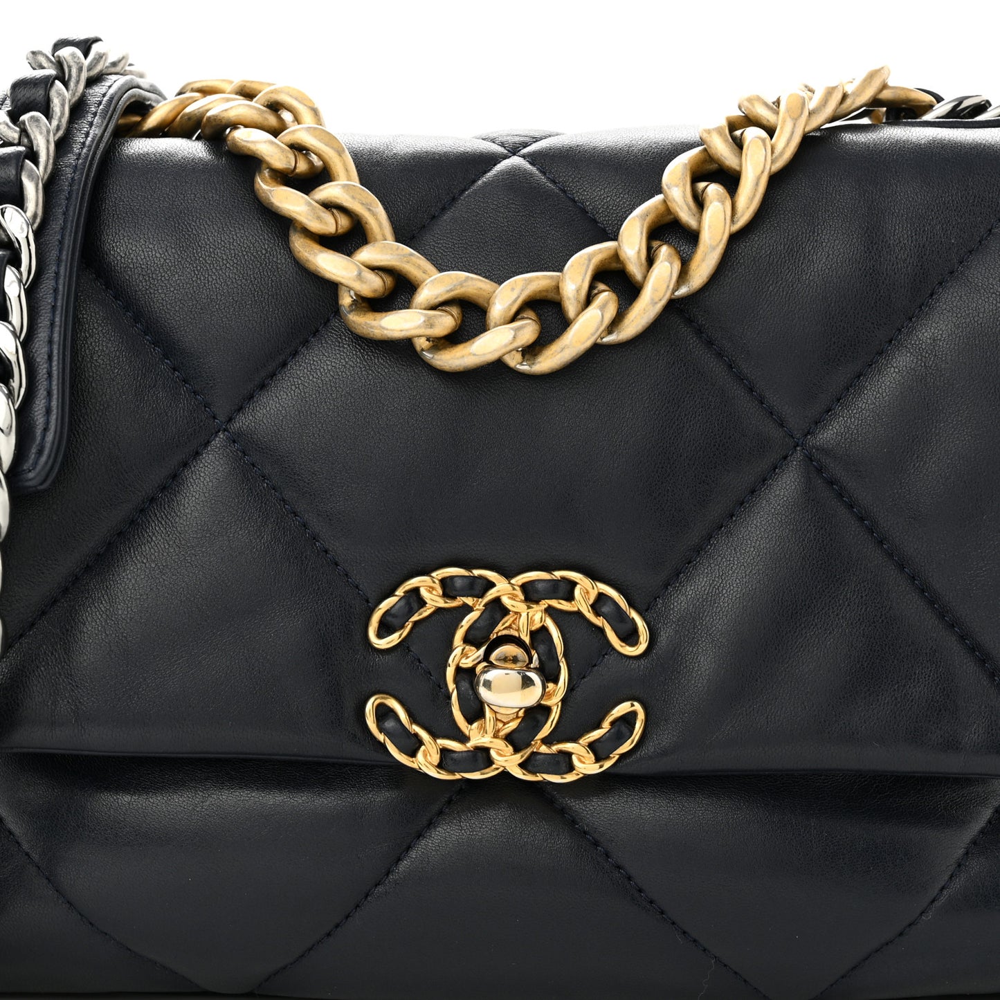 Lambskin Quilted Medium Chanel 19 Flap Navy Blue