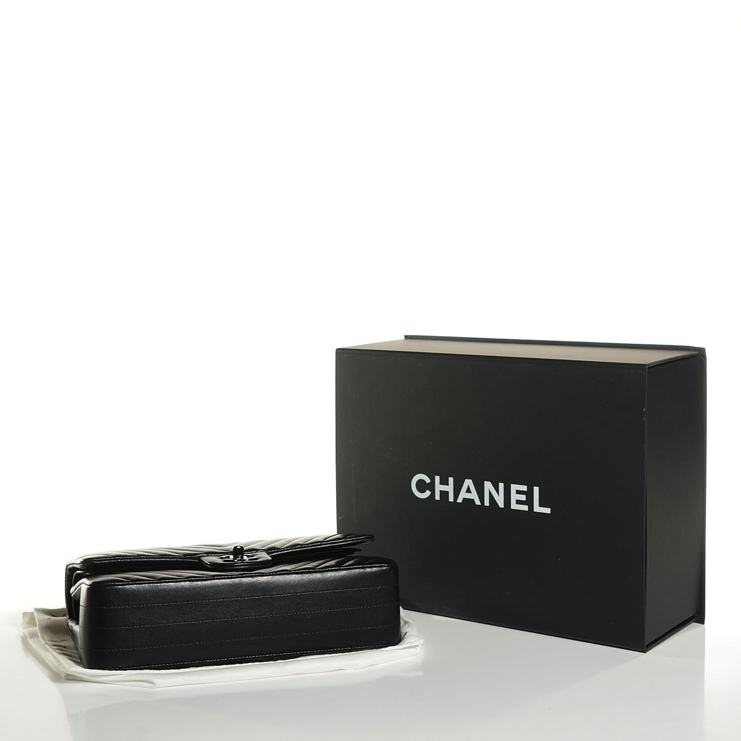 Lambskin Chevron 11.12 Medium Double Flap So Black