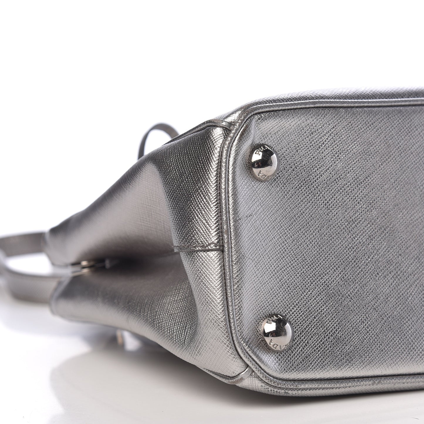Metallic Saffiano Small Galleria Double Zip Tote Cromo