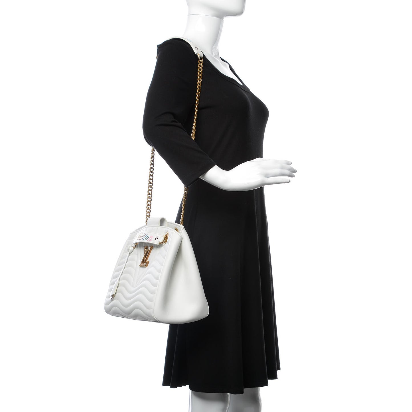 Calfskin New Wave Chain Tote Snow