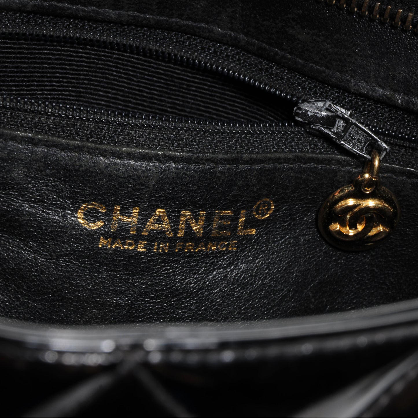 Patent Medallion Tote Black