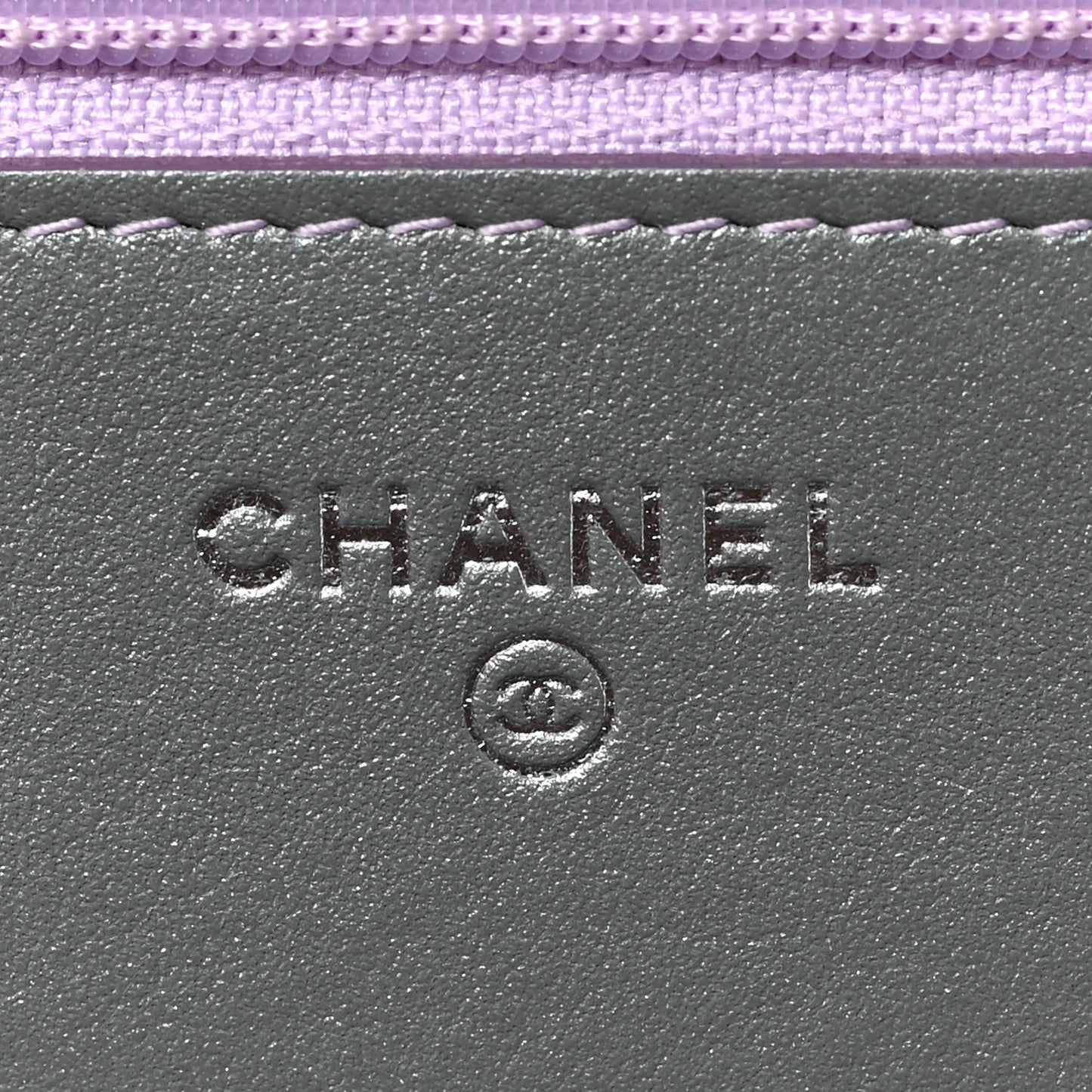 Iridescent Lambskin Quilted Reissue Wallet On Chain WOC Light Purple