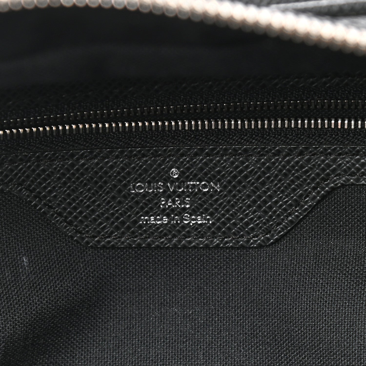 Louis Vuitton Taiga Stanislav Ardoise 5 of 21