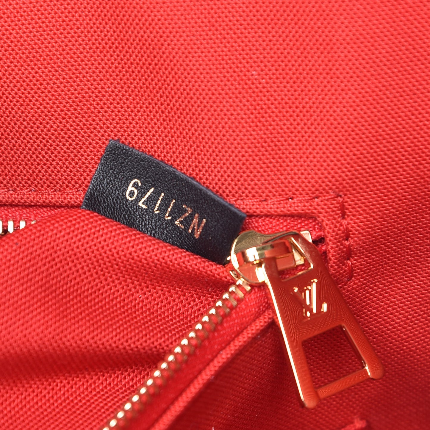 Reverse Monogram Giant Onthego GM