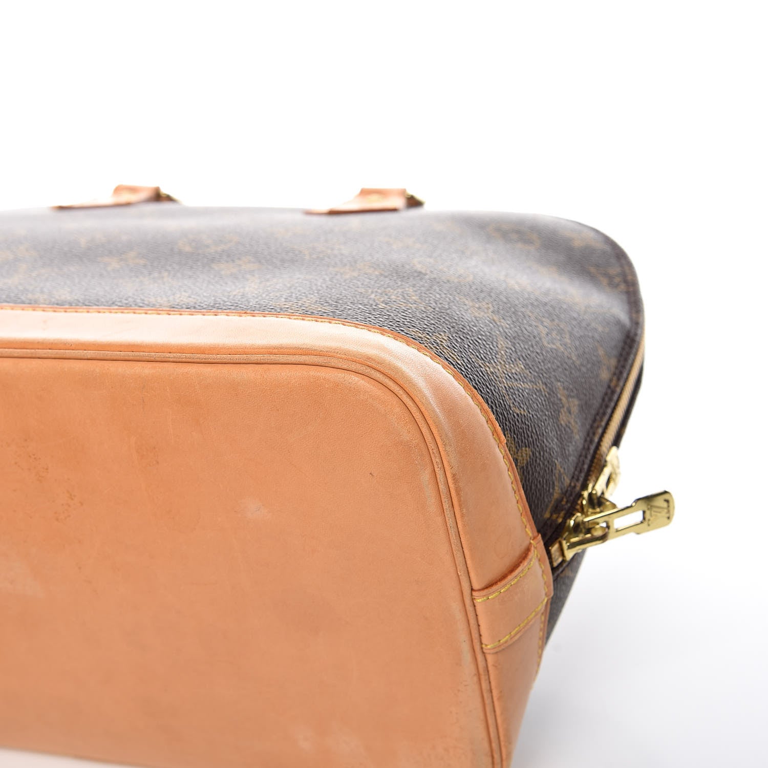 Louis Vuitton Monogram Alma PM 15 of 18