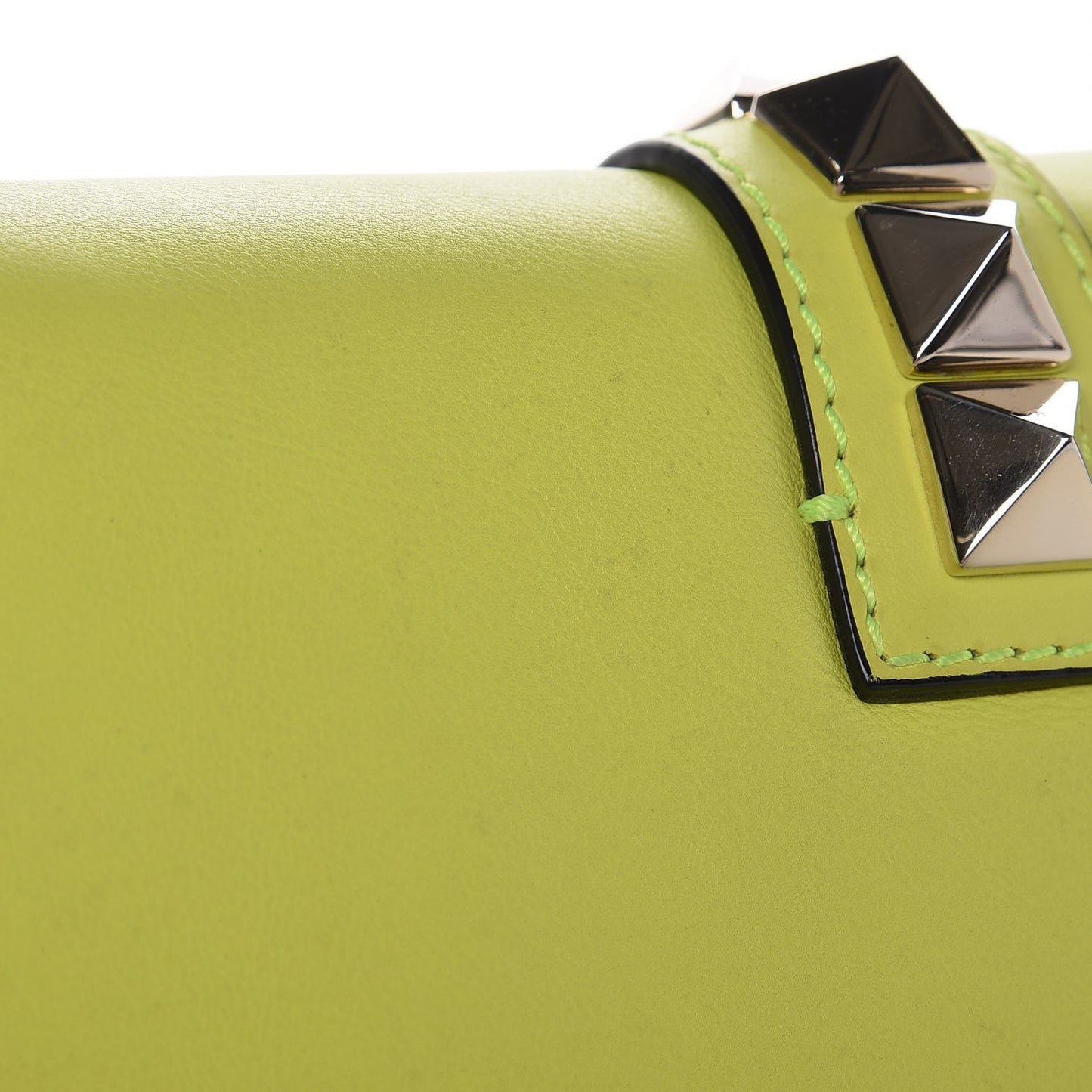 Vitello Large Glam Lock Rockstud Flap Yellow Fluo