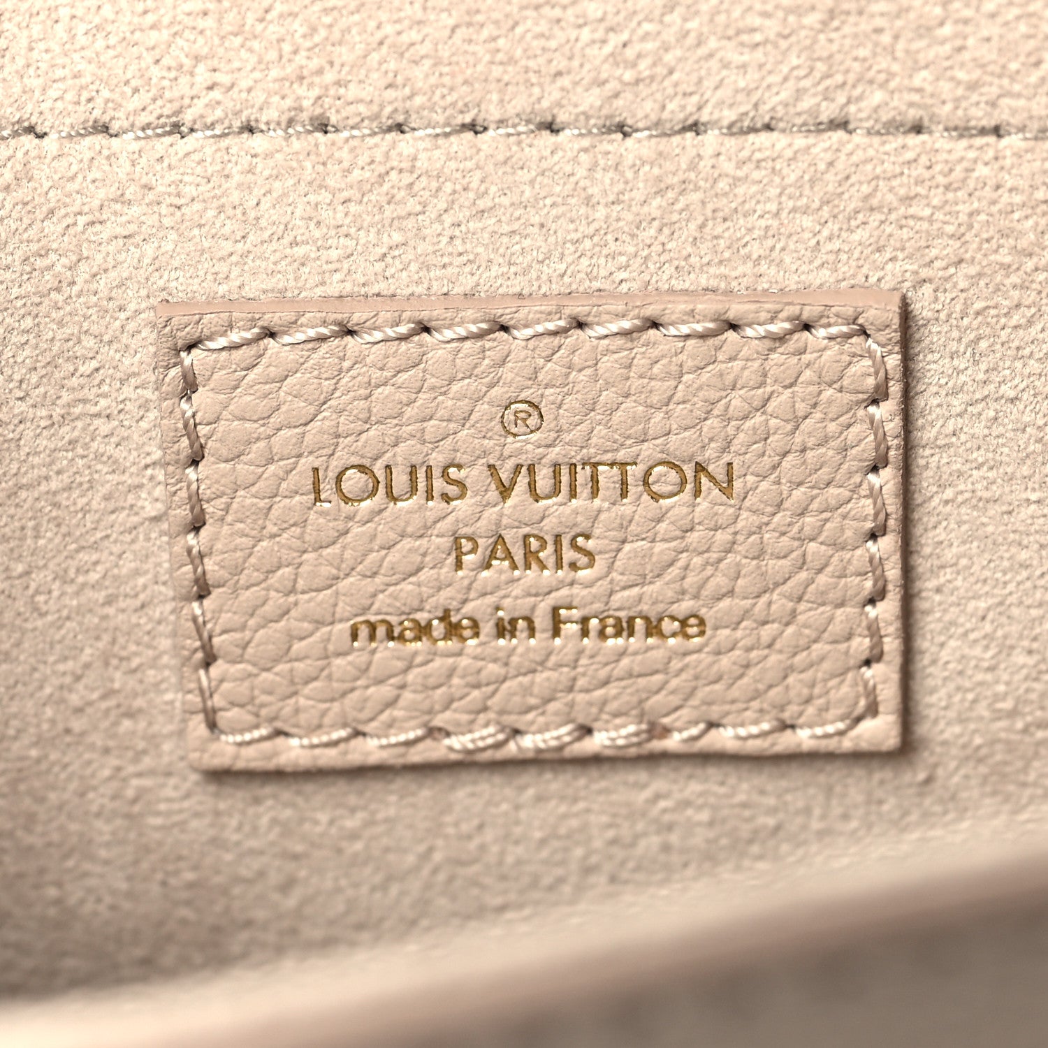 Louis Vuitton Grained Calfskin Lockme Chain East West Greige 6 of 10