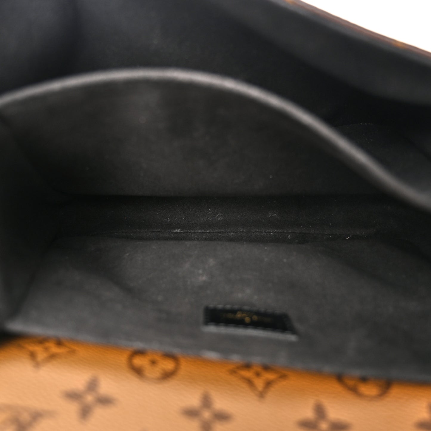 Reverse Monogram Pochette Metis