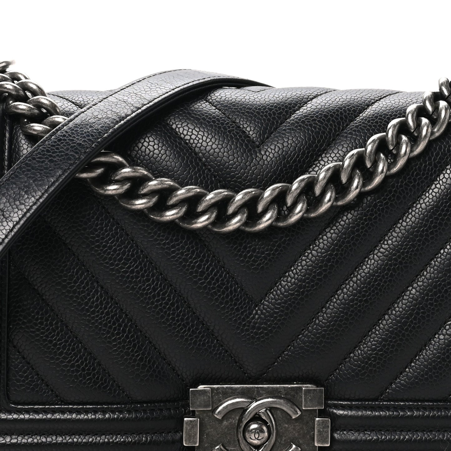 Caviar Chevron Quilted Medium Boy Flap Black