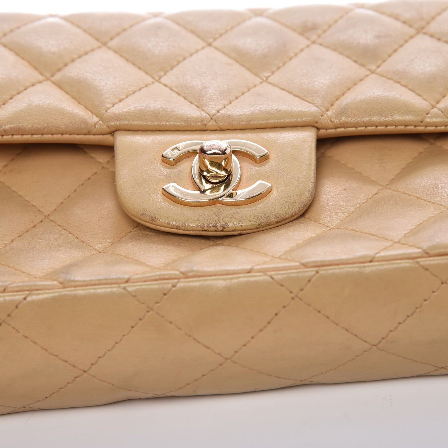 Lambskin Quilted East West Flap Beige