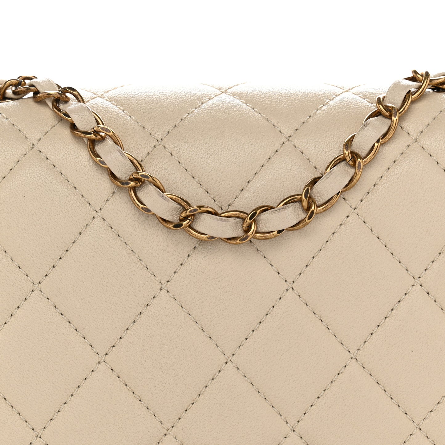 Sheepskin Quilted Large Beauty Lock Flap Light Beige