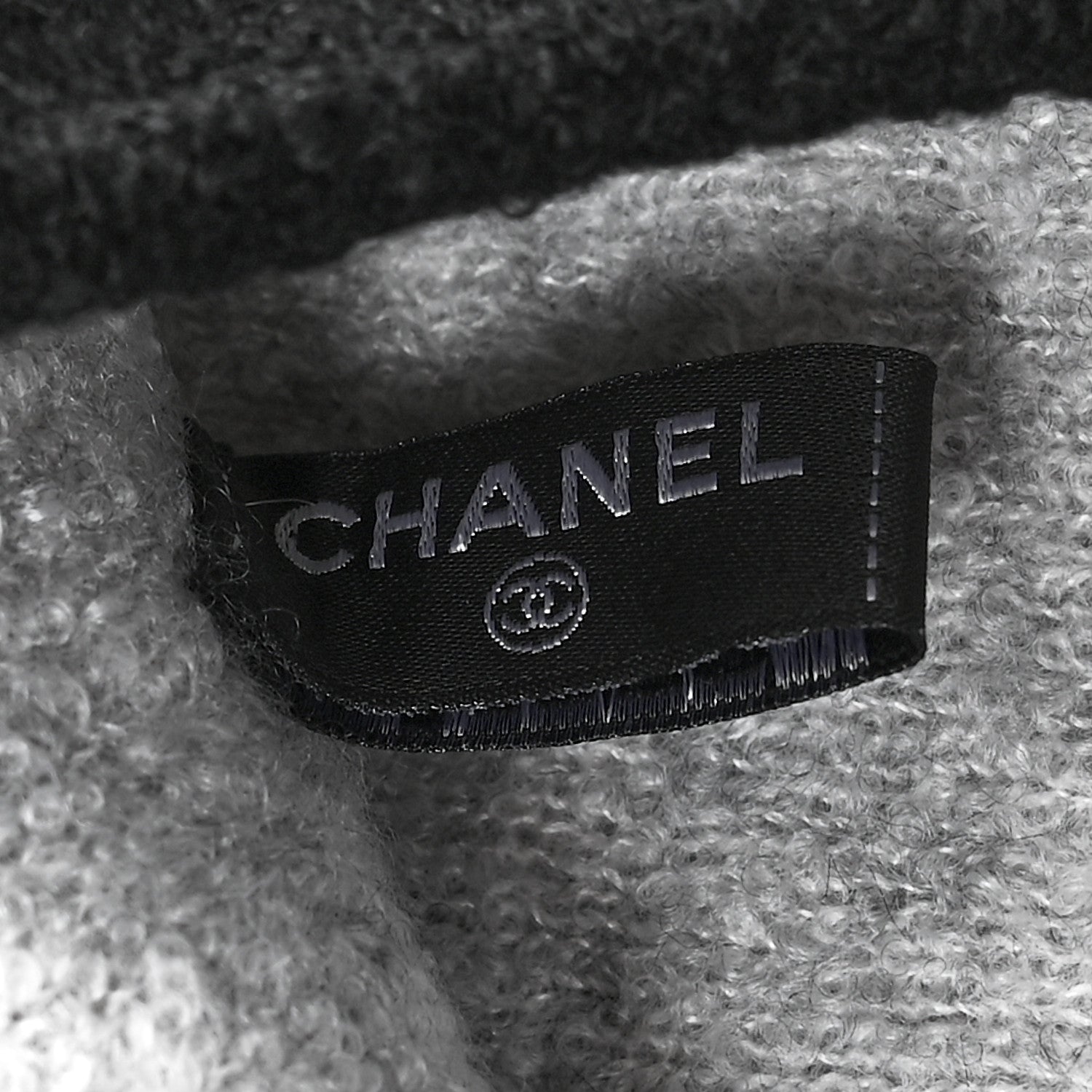 Chanel Cashmere Silk CC Beanie Hat Grey Black 5 of 5