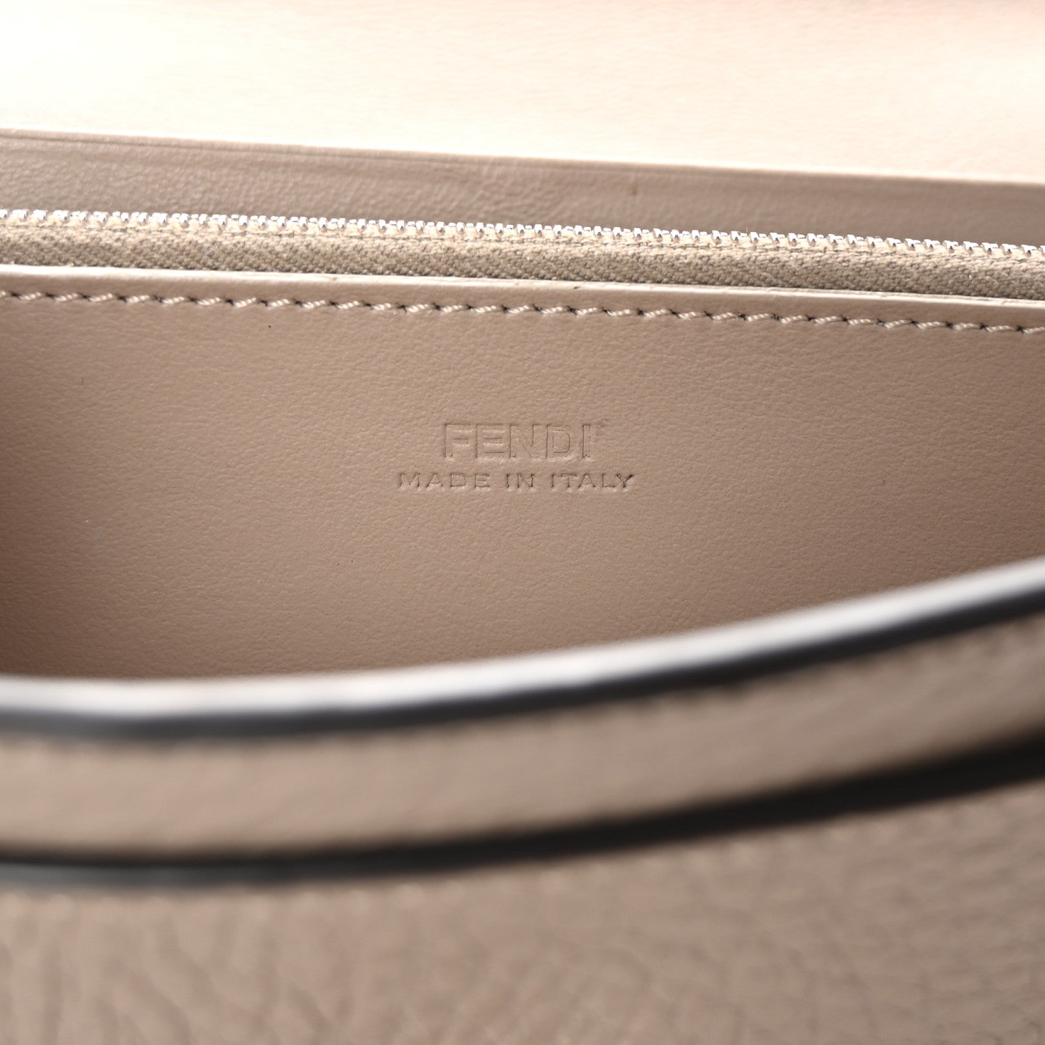 Fendi Cuoio Romano Vitello Grace Selleria Peekaboo Continental Wallet Corda 6 of 7