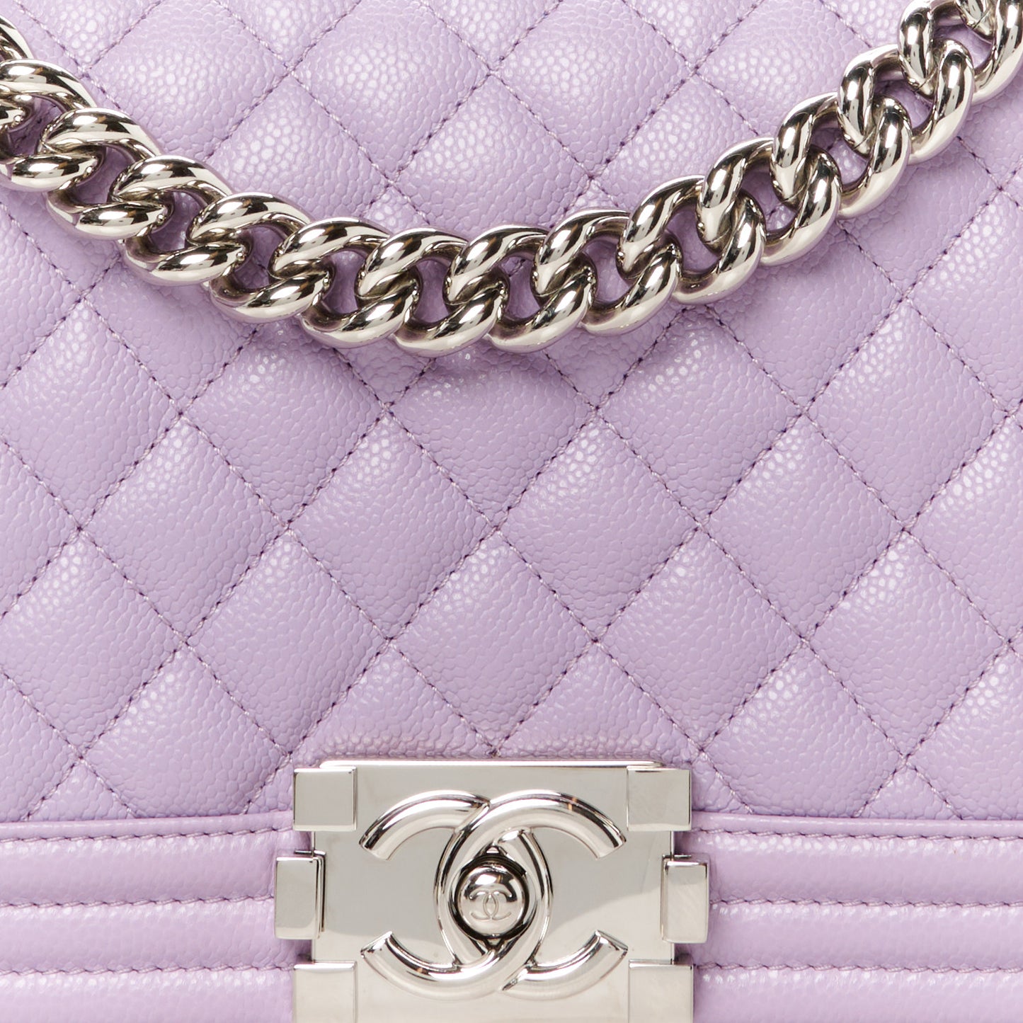 Caviar Quilted Medium Boy Flap Light Purple