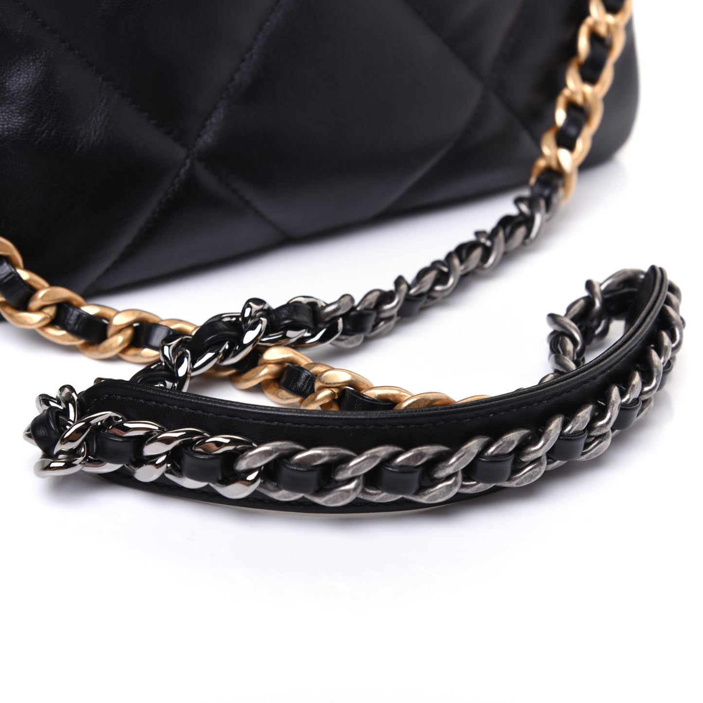 Goatskin Quilted Medium 19 Flap Black