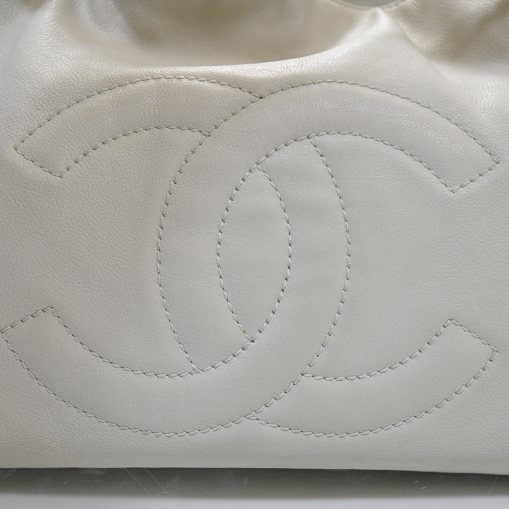Chanel Leather Large Modern Chain Tote White 7 of 13