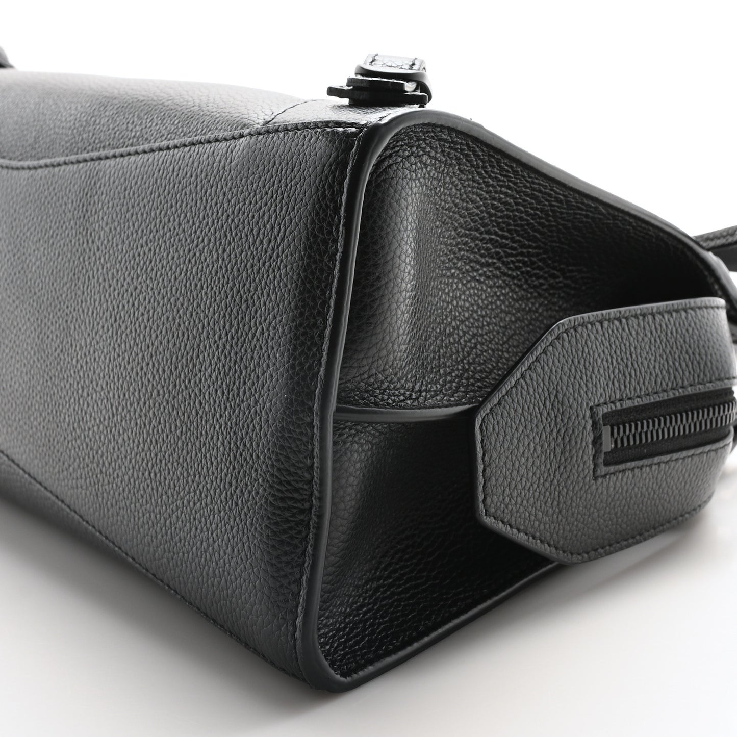 Grained Calfskin Neo Classic Black Hardware S City Black