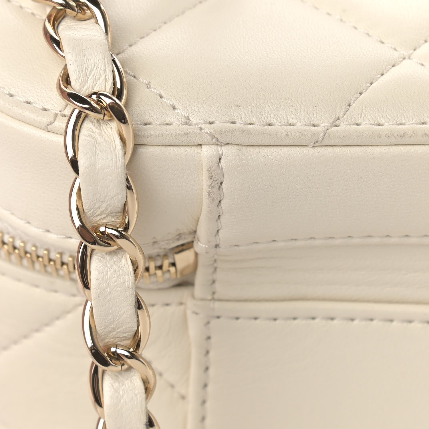 Chanel Lambskin Quilted Trendy Vanity Case White 12 of 14