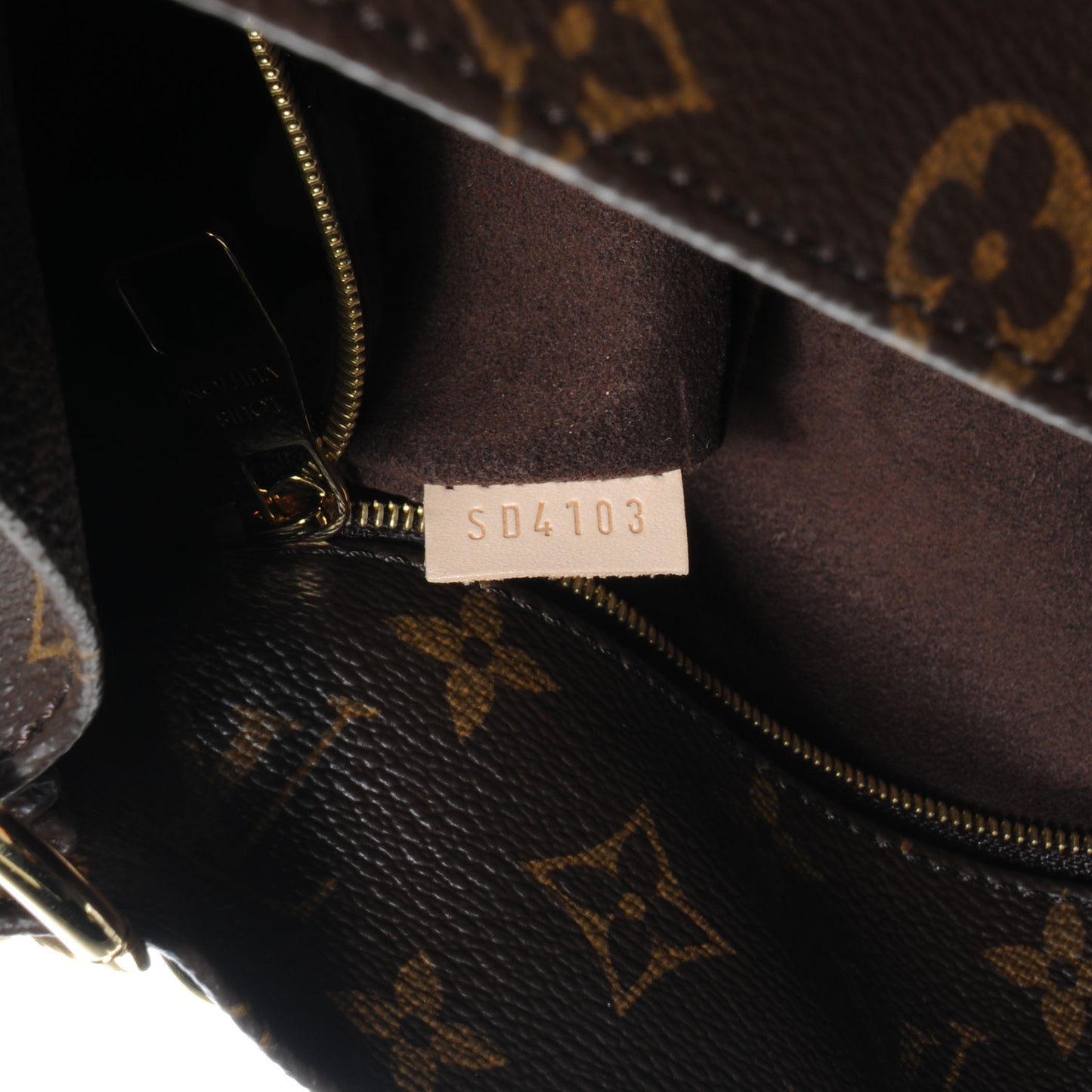 Monogram Metis