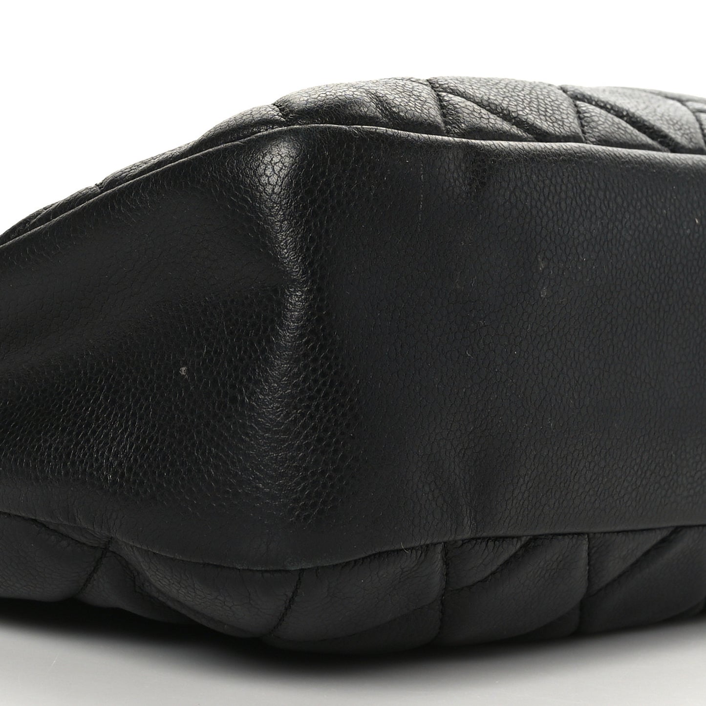 Caviar Quilted CC Timeless Soft Tote Black