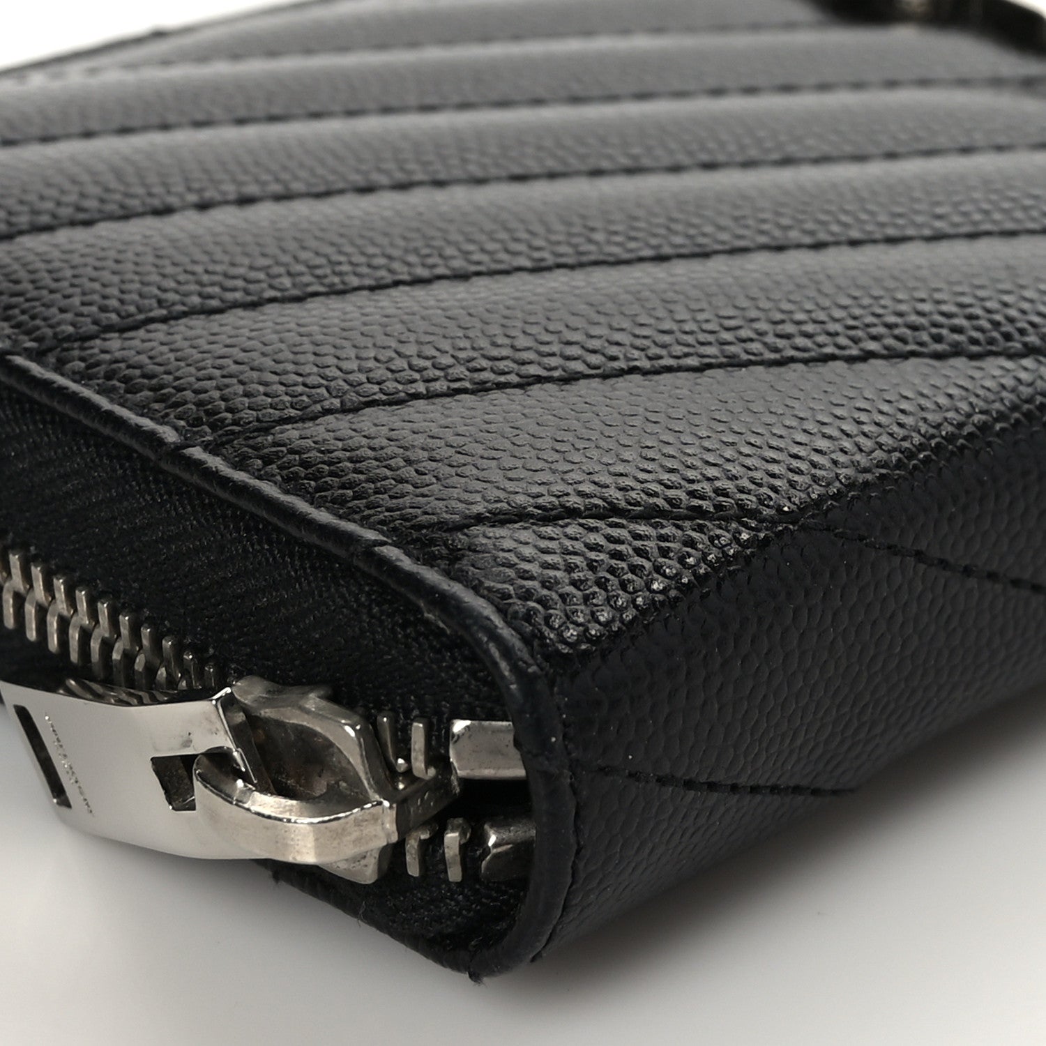 Saint Laurent Grain De Poudre Matelasse Chevron Monogram Zip Around Wallet Black 8 of 9