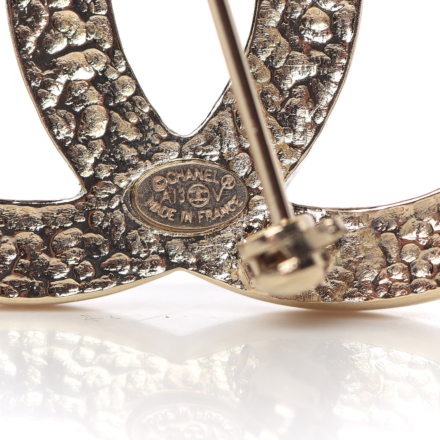 Chanel Pearl CC Brooch Gold 4 of 5