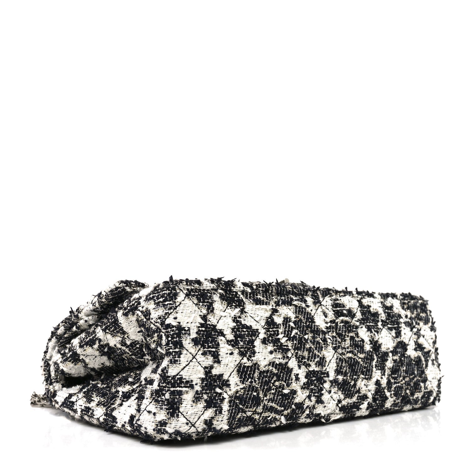 Chanel Tweed Camellia Quilted 2.55 Reissue 226 Flap Ecru 3 of 10