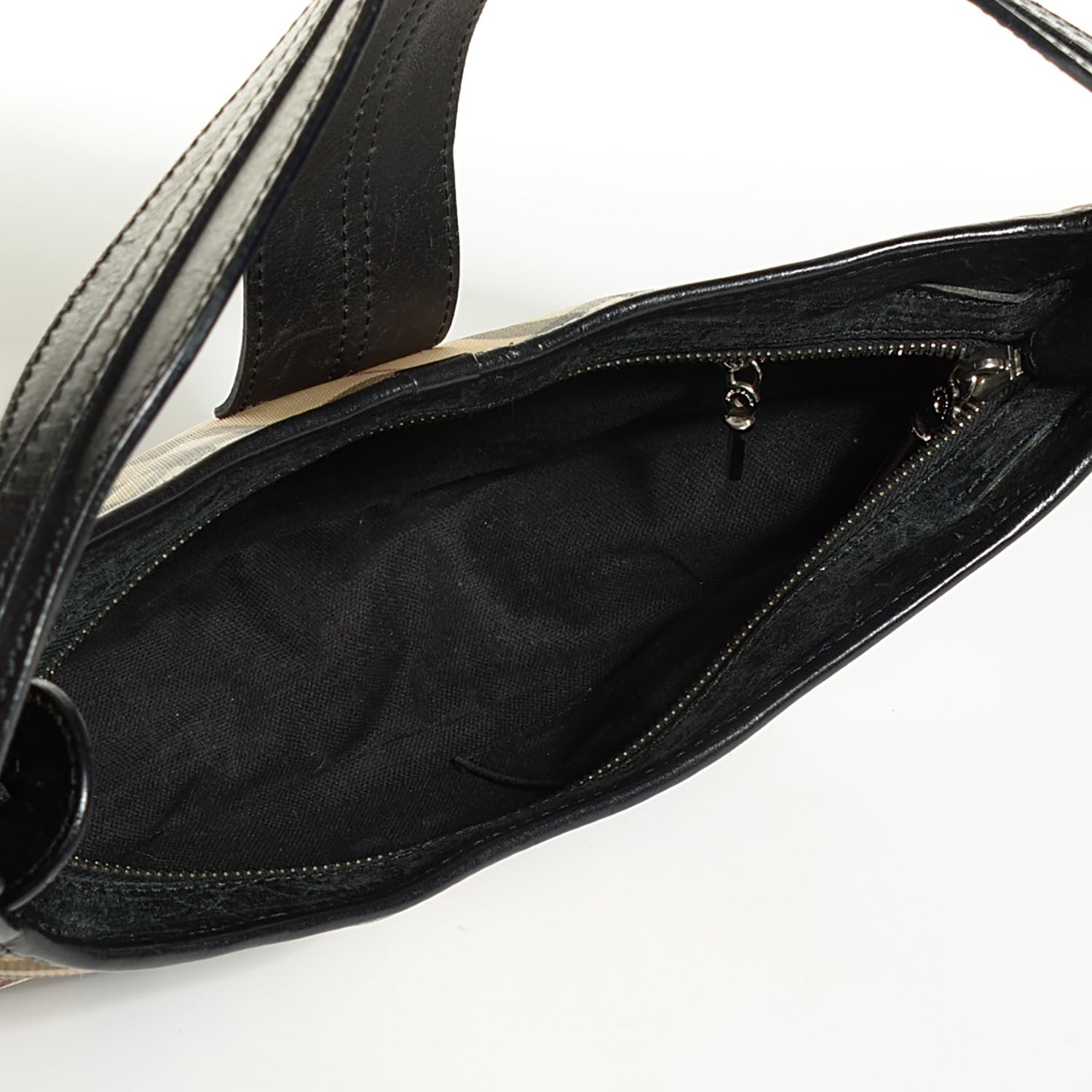 Burberry House Check Buckle Hobo Black 5 of 7