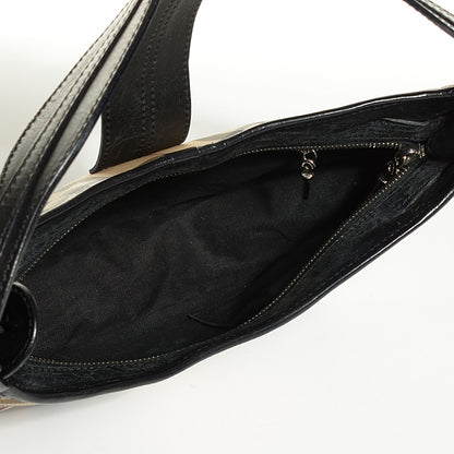 Burberry House Check Buckle Hobo Black 5 of 7