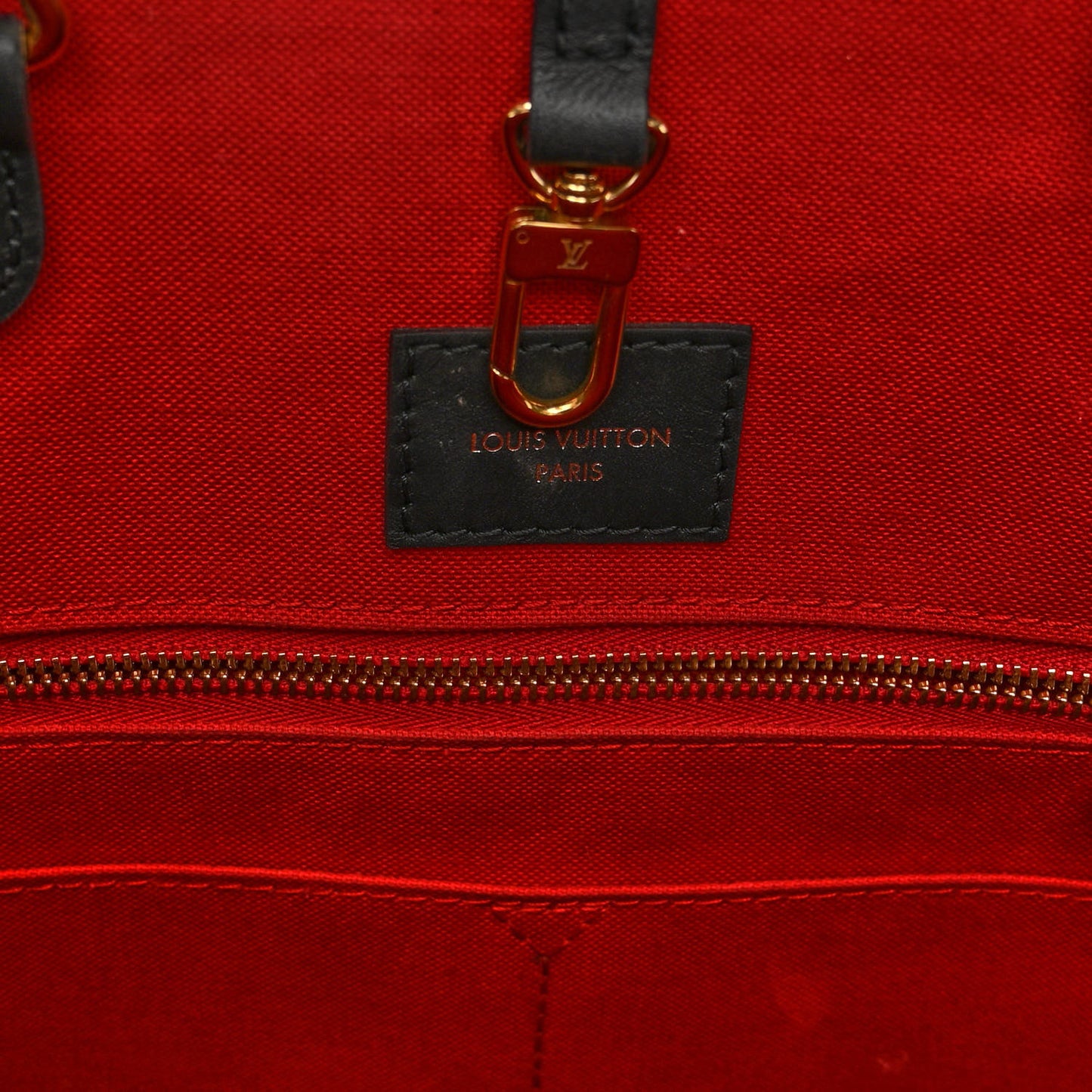 Reverse Monogram Giant Onthego MM