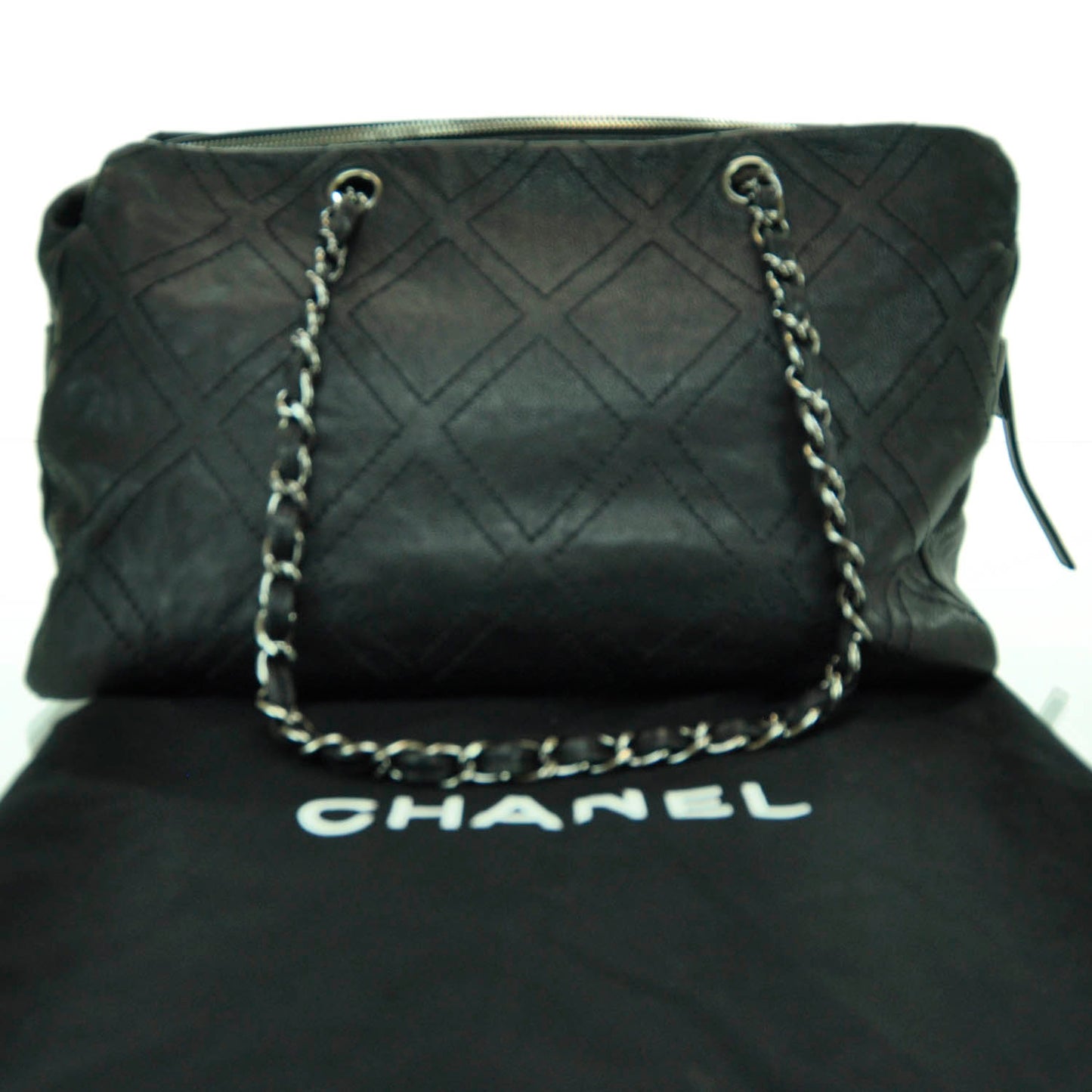 Caviar Diamond Stitch Tote Black