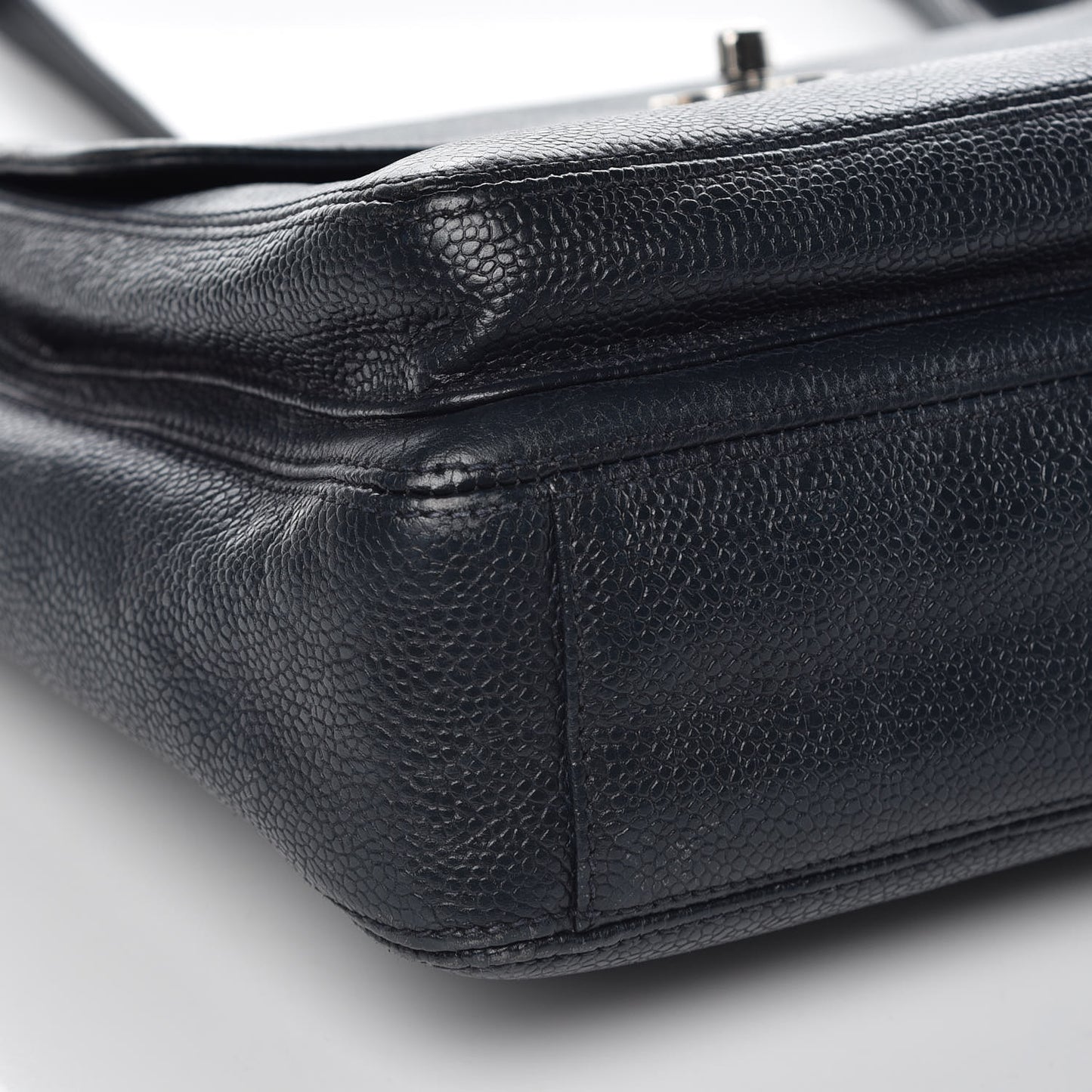 Caviar Flap Shoulder Bag Navy