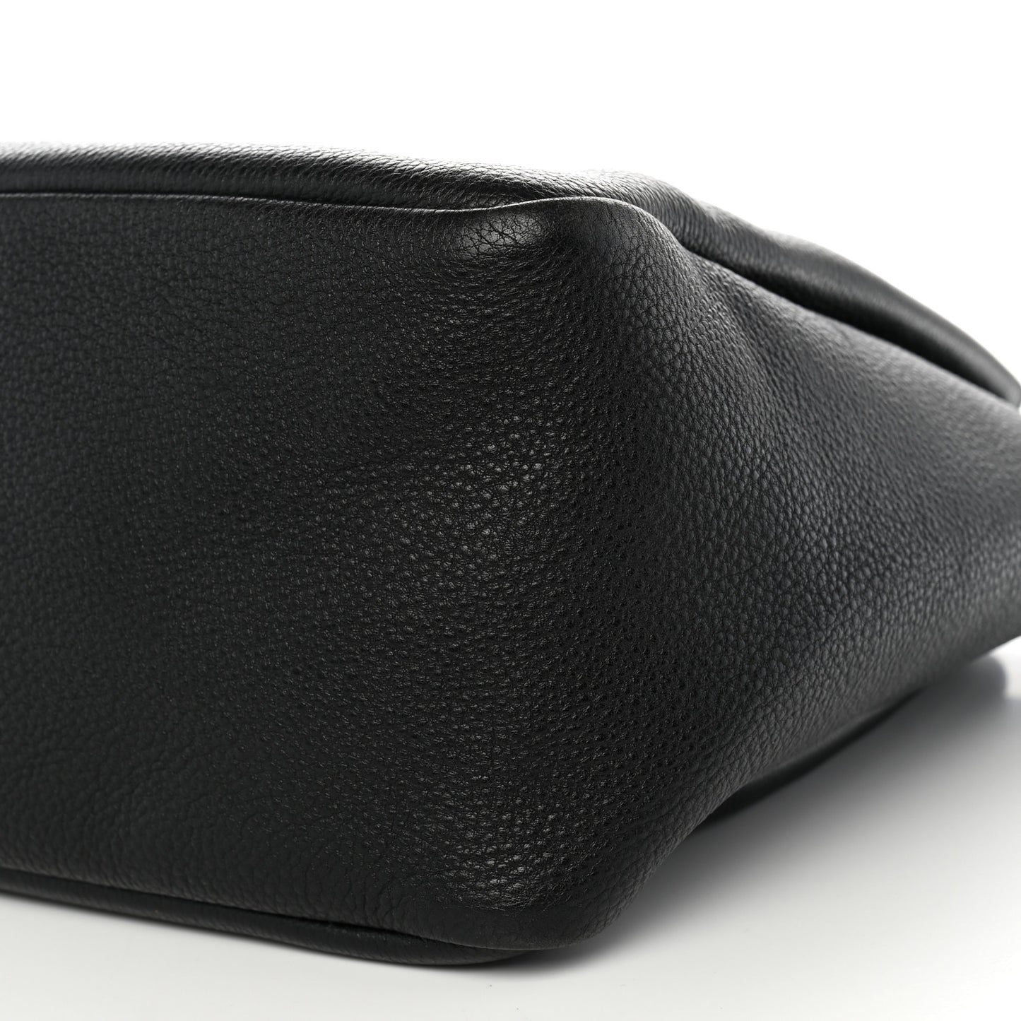 Vitello Daino Soft Medium Dynamique Tote Black
