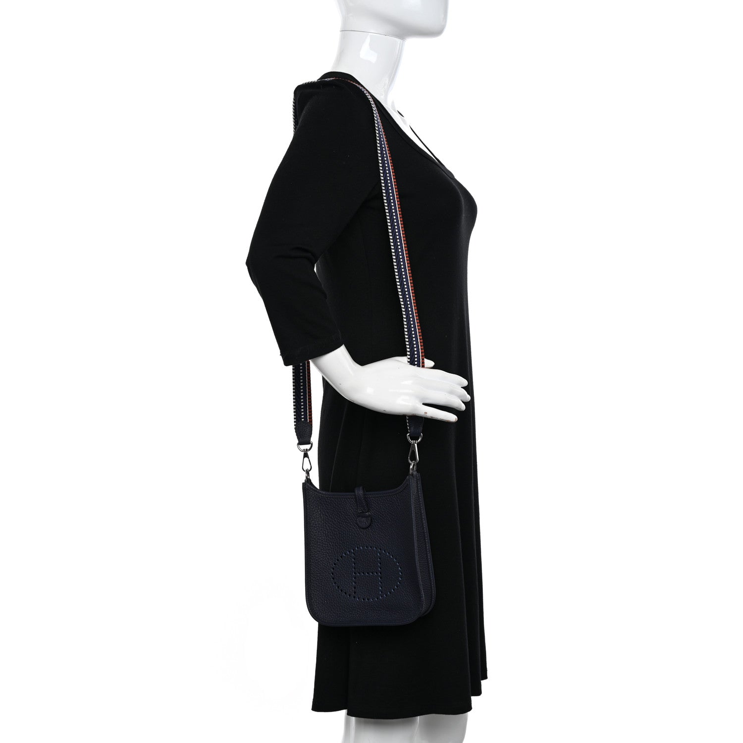 Hermes Taurillon Clemence Amazone Sangle Cavale Evelyne TPM Bleu Nuit Bleu Encre Cuivre 2 of 11