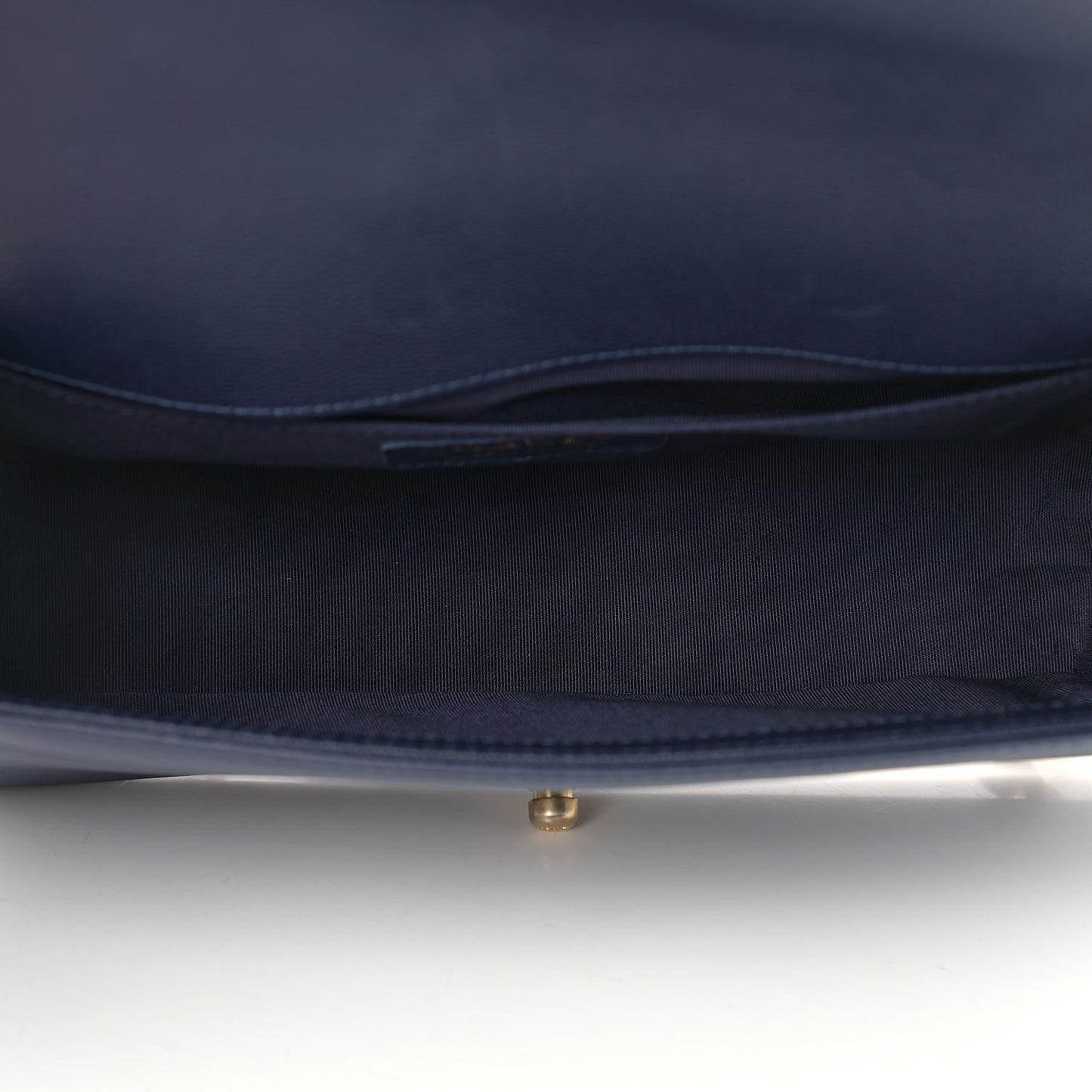 Caviar Quilted Medium Boy Flap Navy