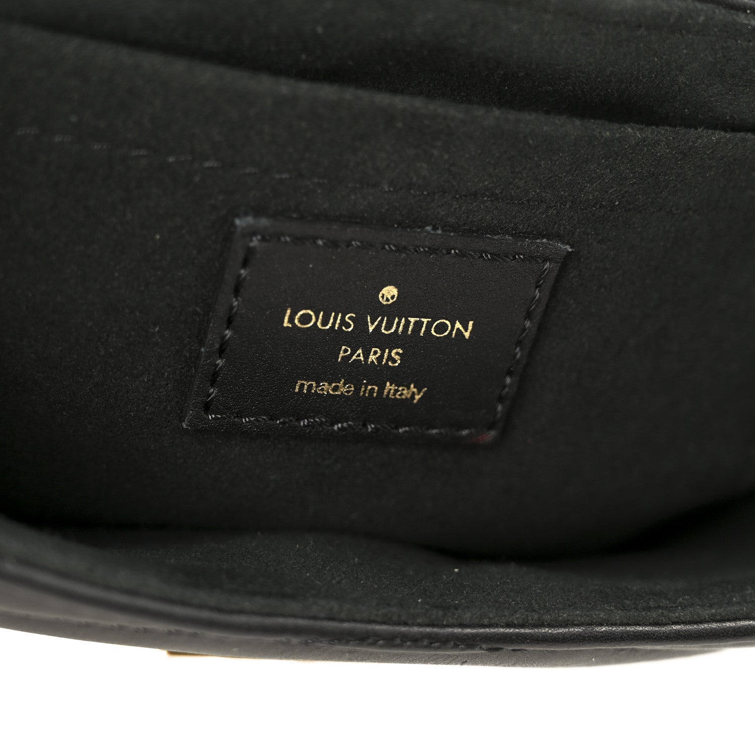 ご*！様 ブラックフライデースペシャルLouis Vuitton PM 首輪　未 Louis Vuitton Calfskin New Wave Chain PM Black 1847686 – FASHIONPHILE