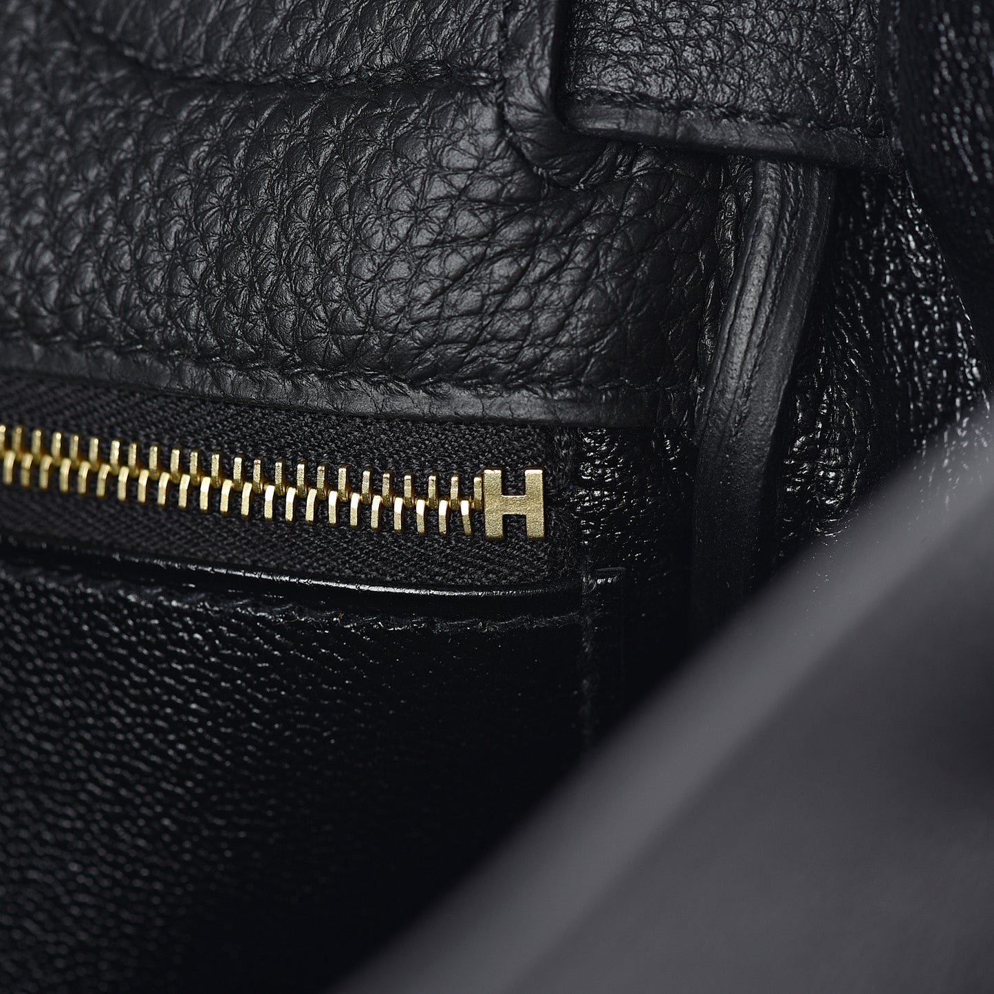 Togo Kelly Retourne 35 Black