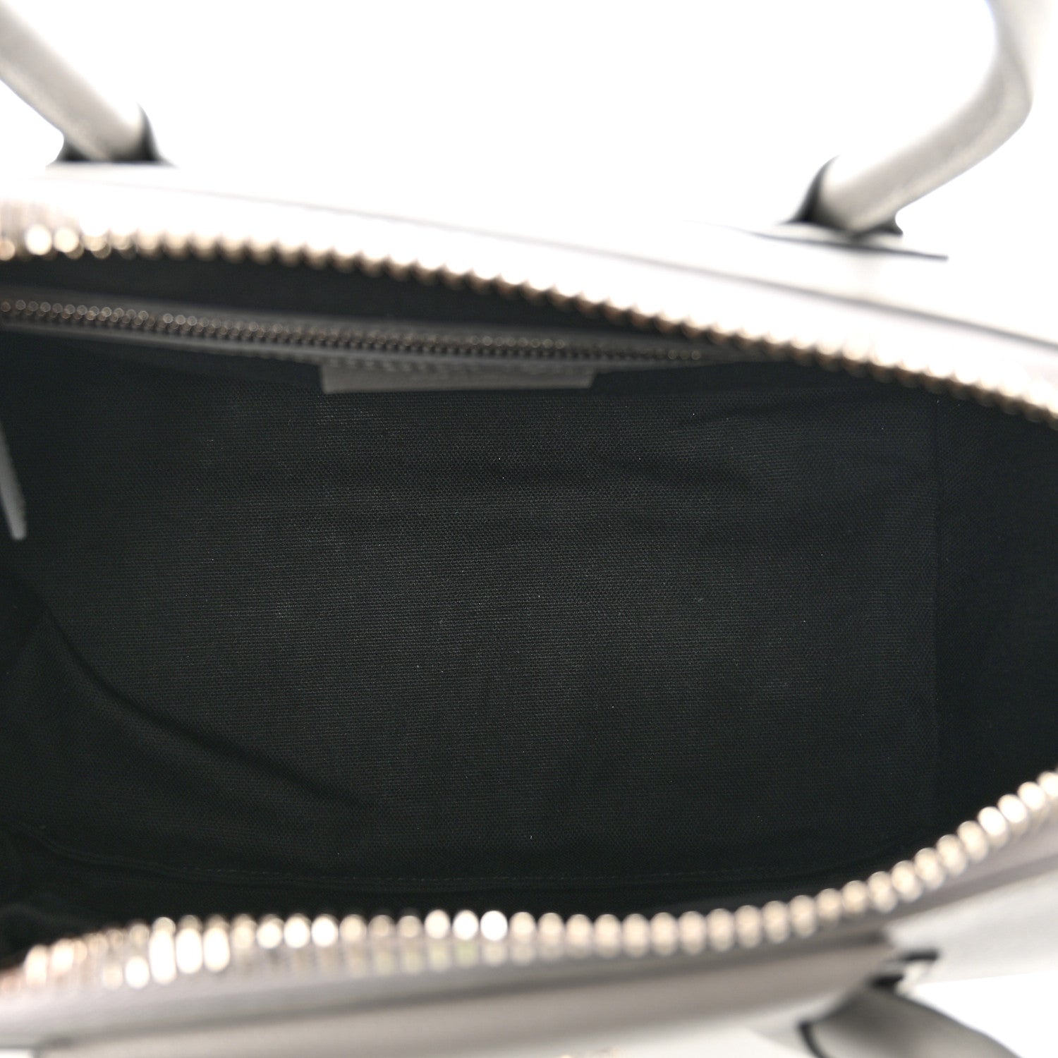 Givenchy Sugar Goatskin Small Antigona Pearl Grey 6 of 10